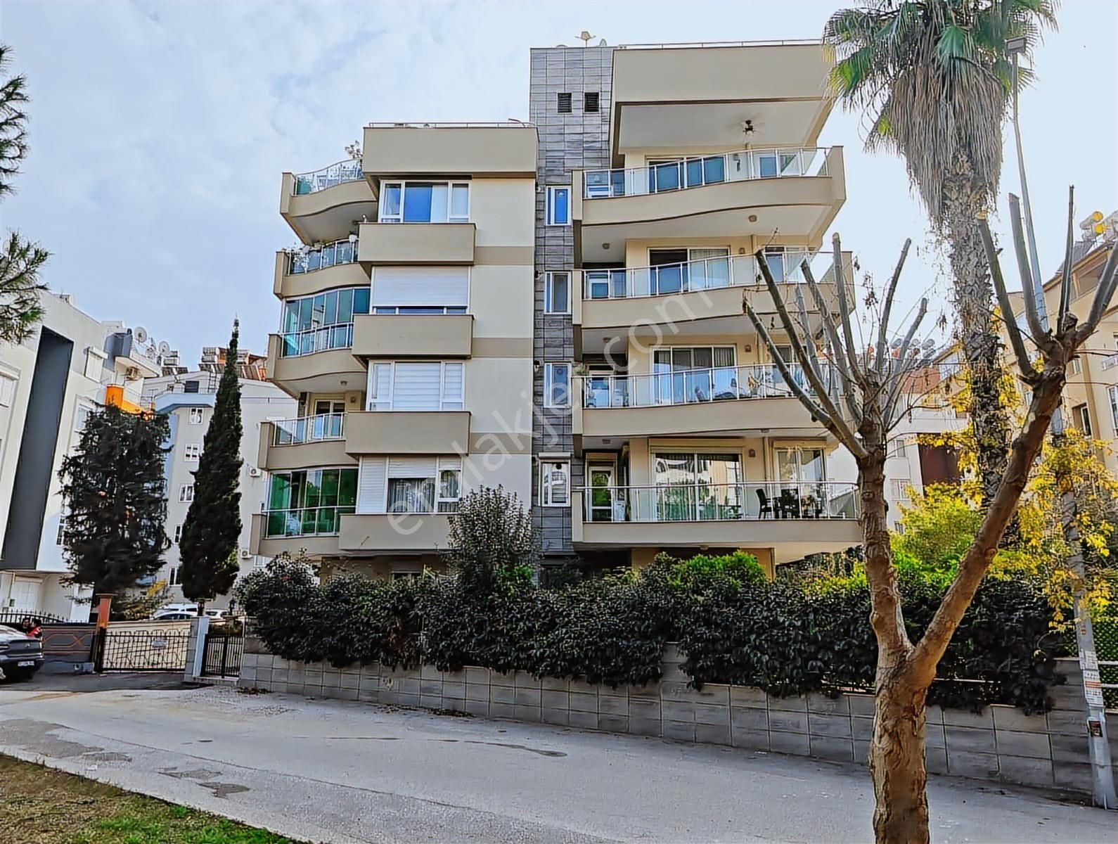 Gürsu Da 4+1 Ferah 260 M2 Satılık Dubleks Daire