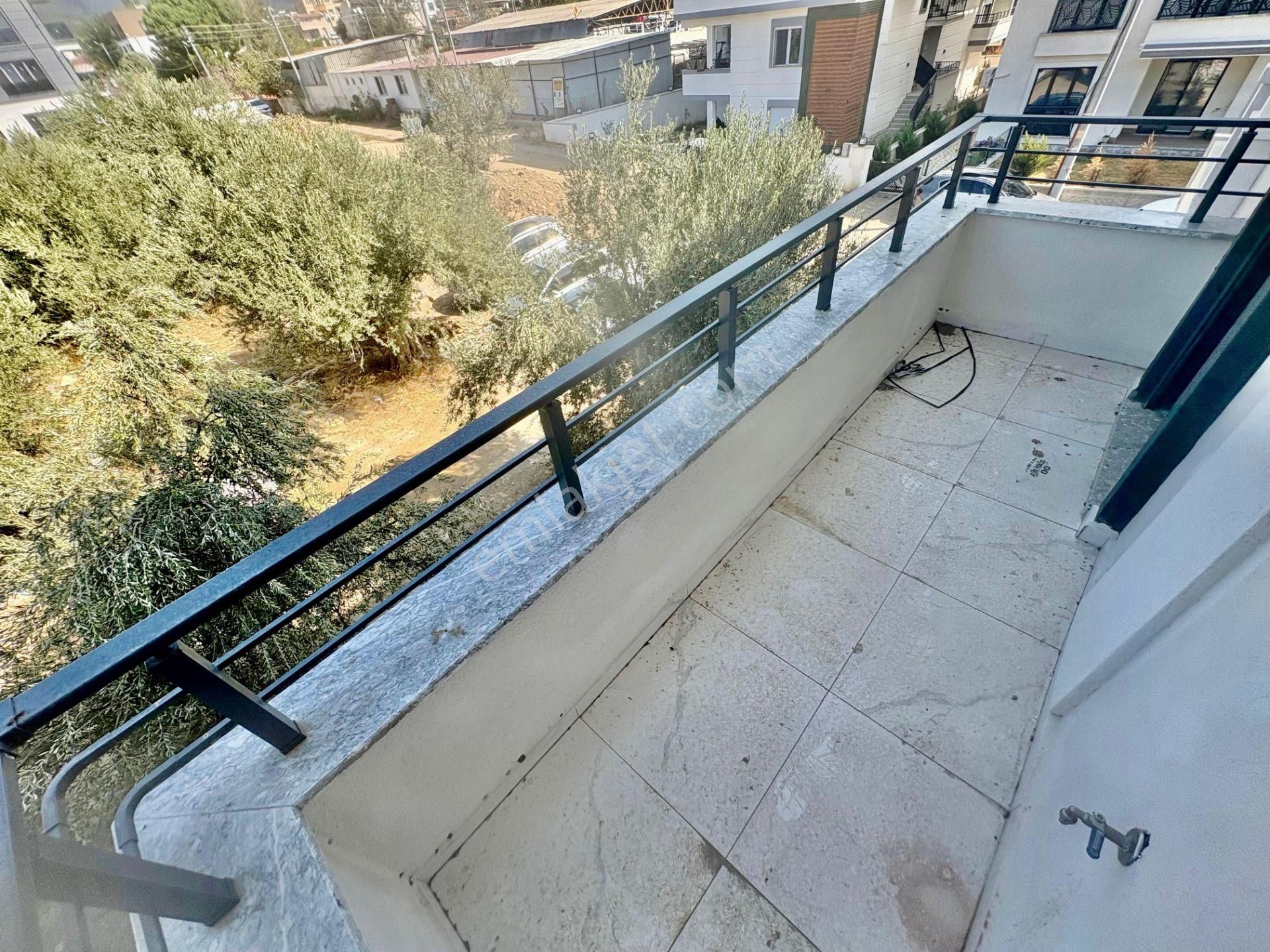 ▓karabuluttan▓zeytinli'de Doğayla İç İçe & Teraslı Lüx 3+1 Satılık Villa - Görsel 24