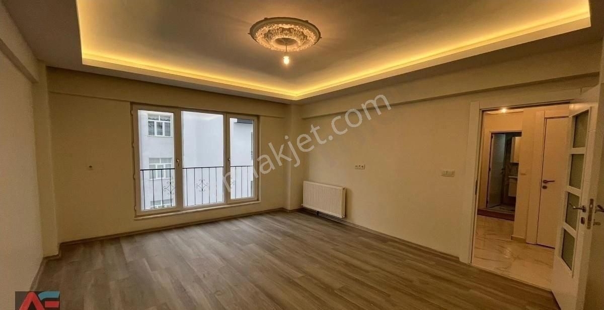 Cadde Üzeri Süper Konum 3+1 Şahane Lüks Satılık Daire