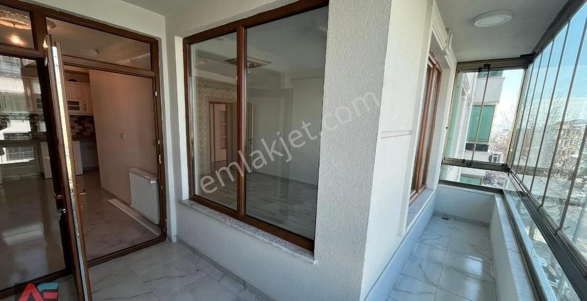 Merkezde Cam Balkonlu, Ara Kat, Süper Şık 3+1 Satılık Daire - Görsel 8