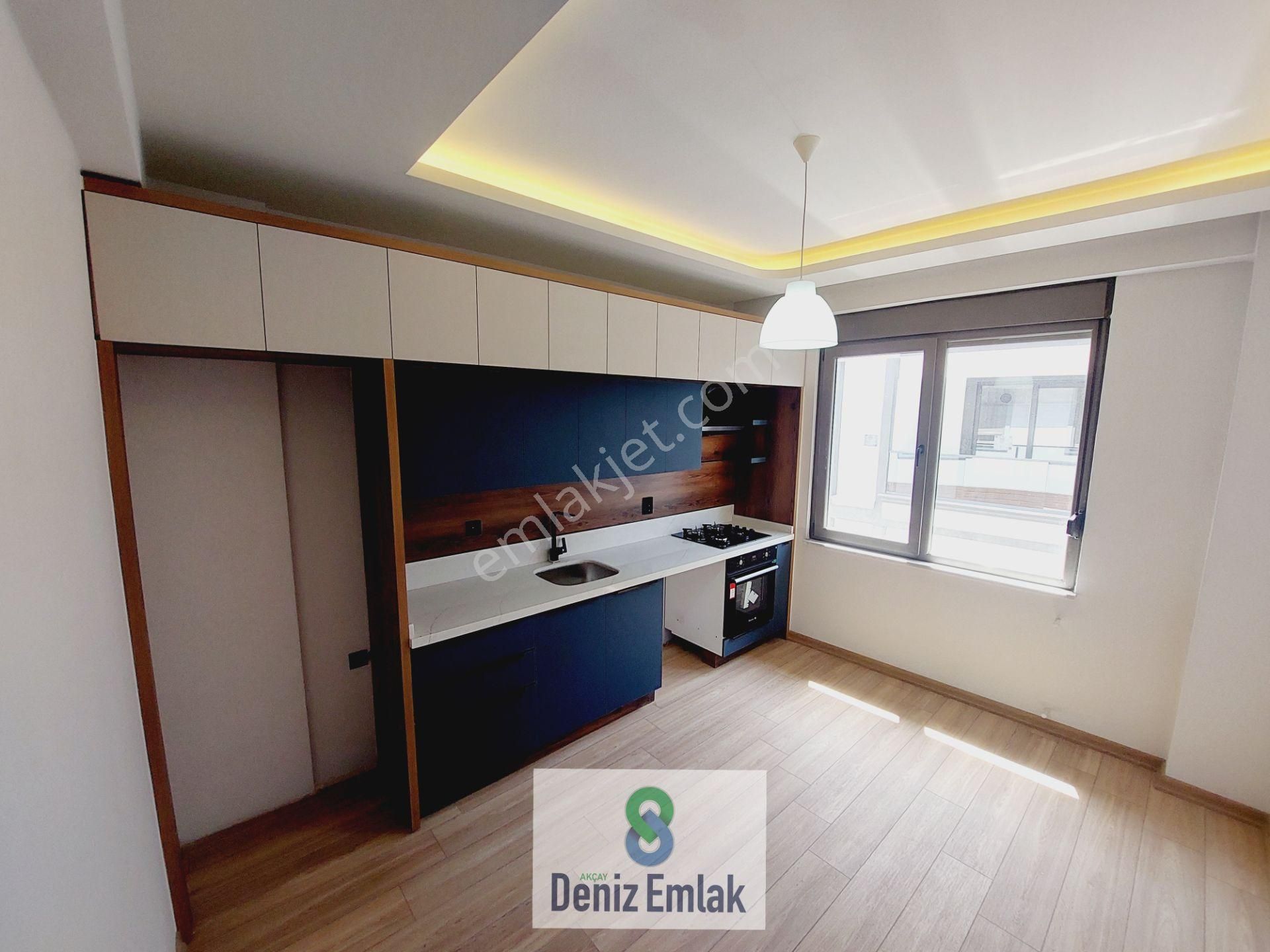 Denizden Akçayda Lüx Dizayn Edilmiş Satılık 2+1 Dublex Daire.