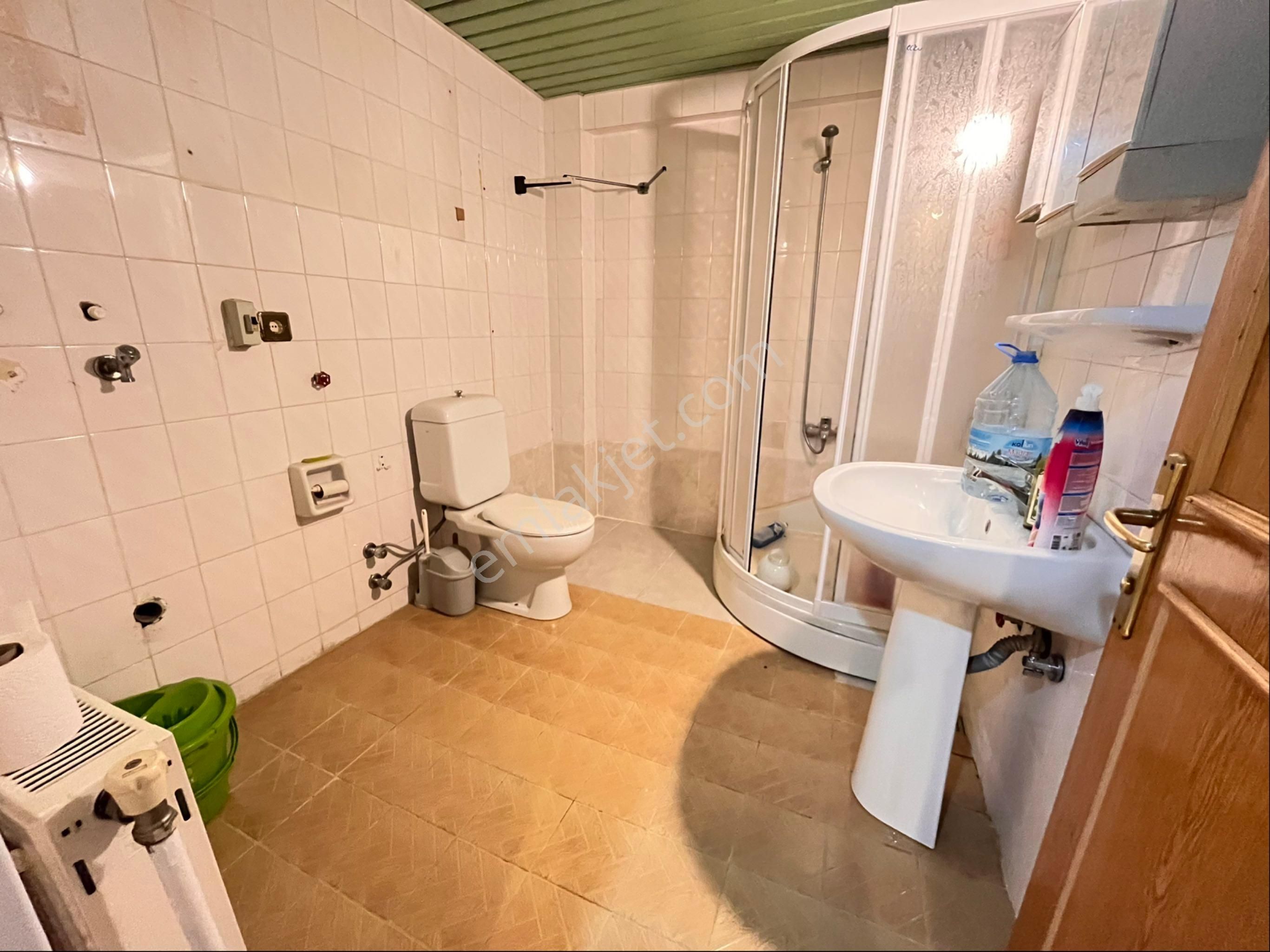 Üçkuyularda 3+1 130m2 Arakat Temiz Bakımlı D.gazlı Daire - Görsel 22