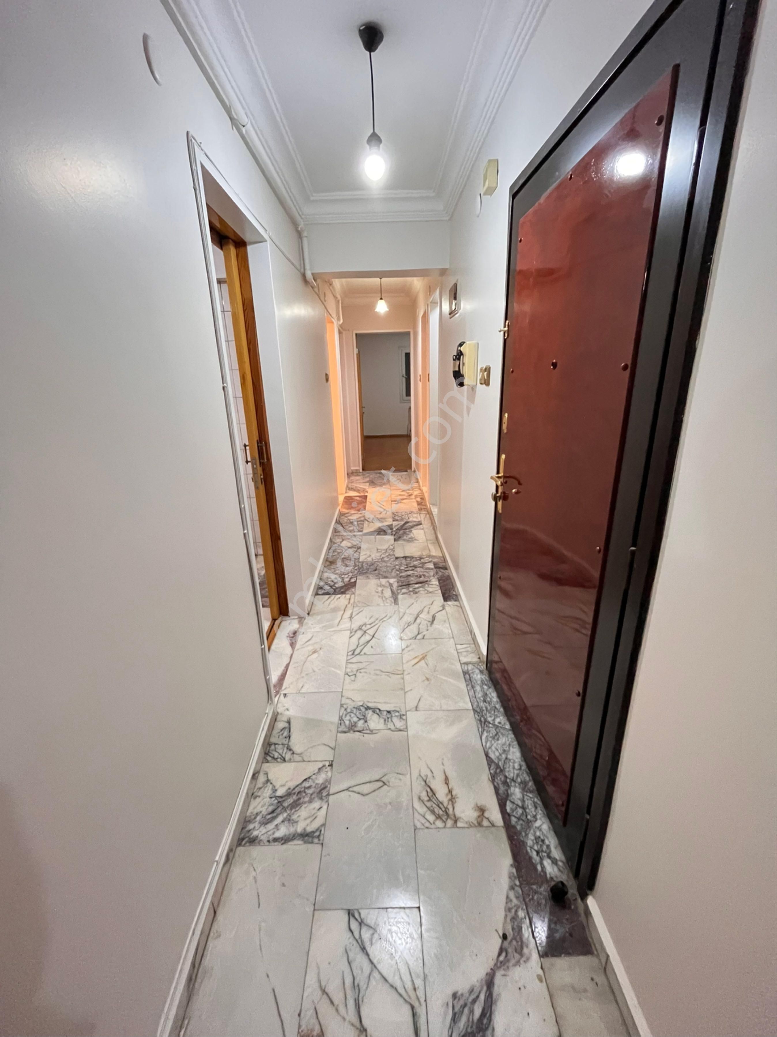 Üçkuyularda 3+1 130m2 Arakat Temiz Bakımlı D.gazlı Daire - Görsel 27
