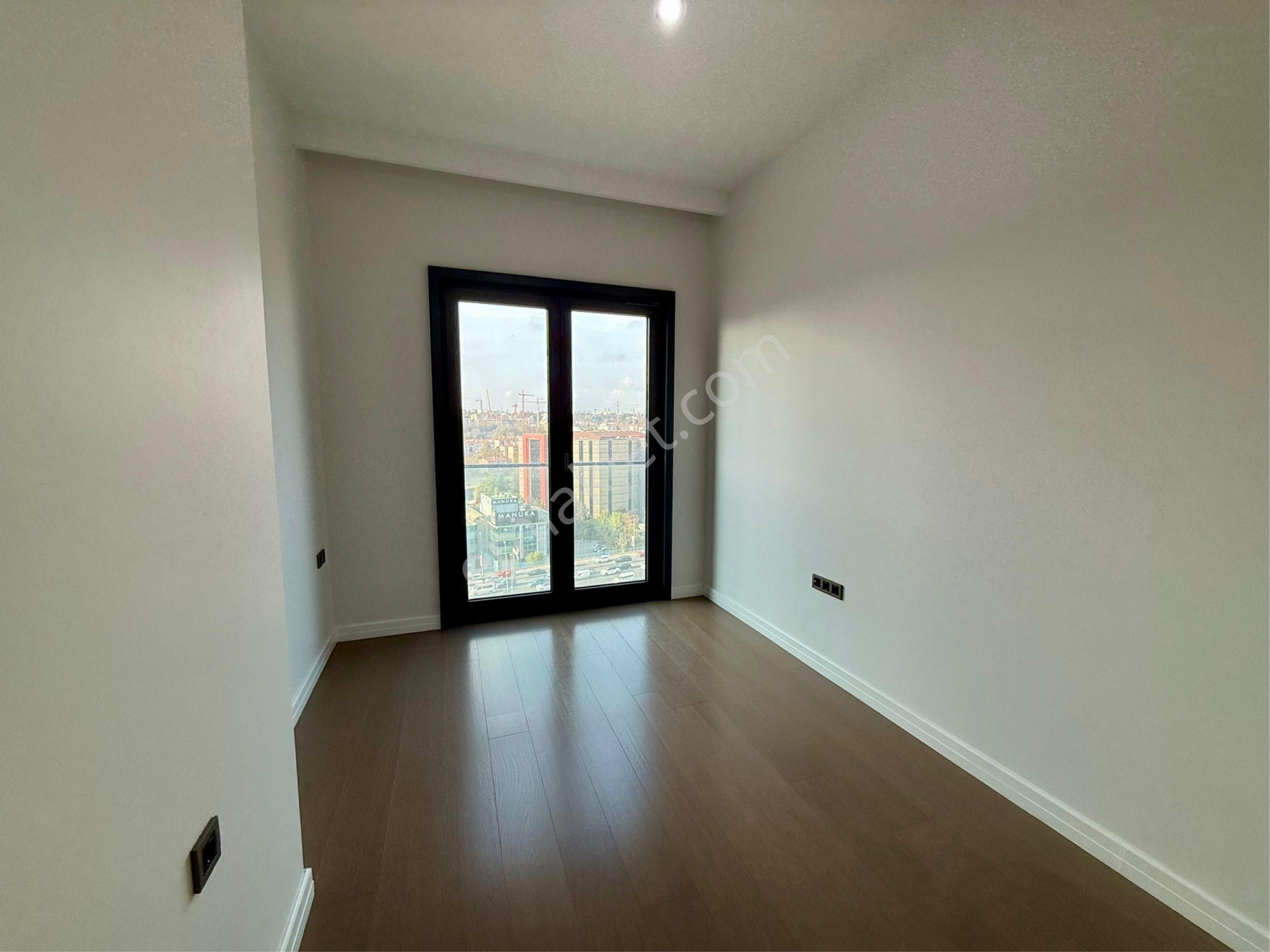 Çiğdem Emlaktan Akzirve Kiralık 4+1 Daire