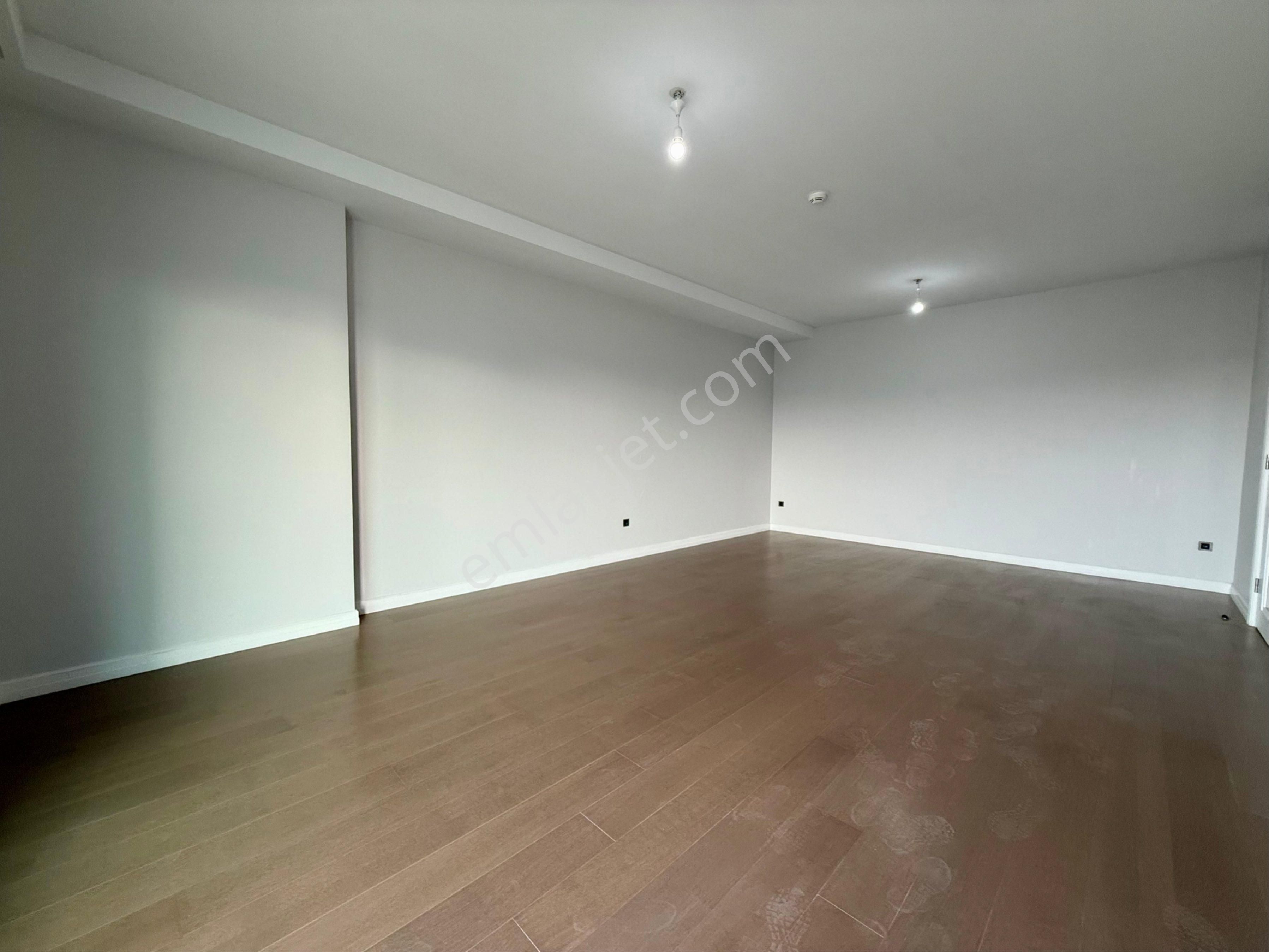 Çiğdem Emlaktan Akzirve Kiralık 4+1 Daire - Görsel 15