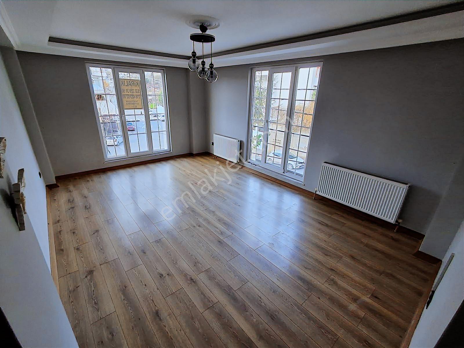 **tuzla Mimar Sinan Mah.merkezde, Bakımlı, 3+1 Kiralık Daire** - Görsel 2