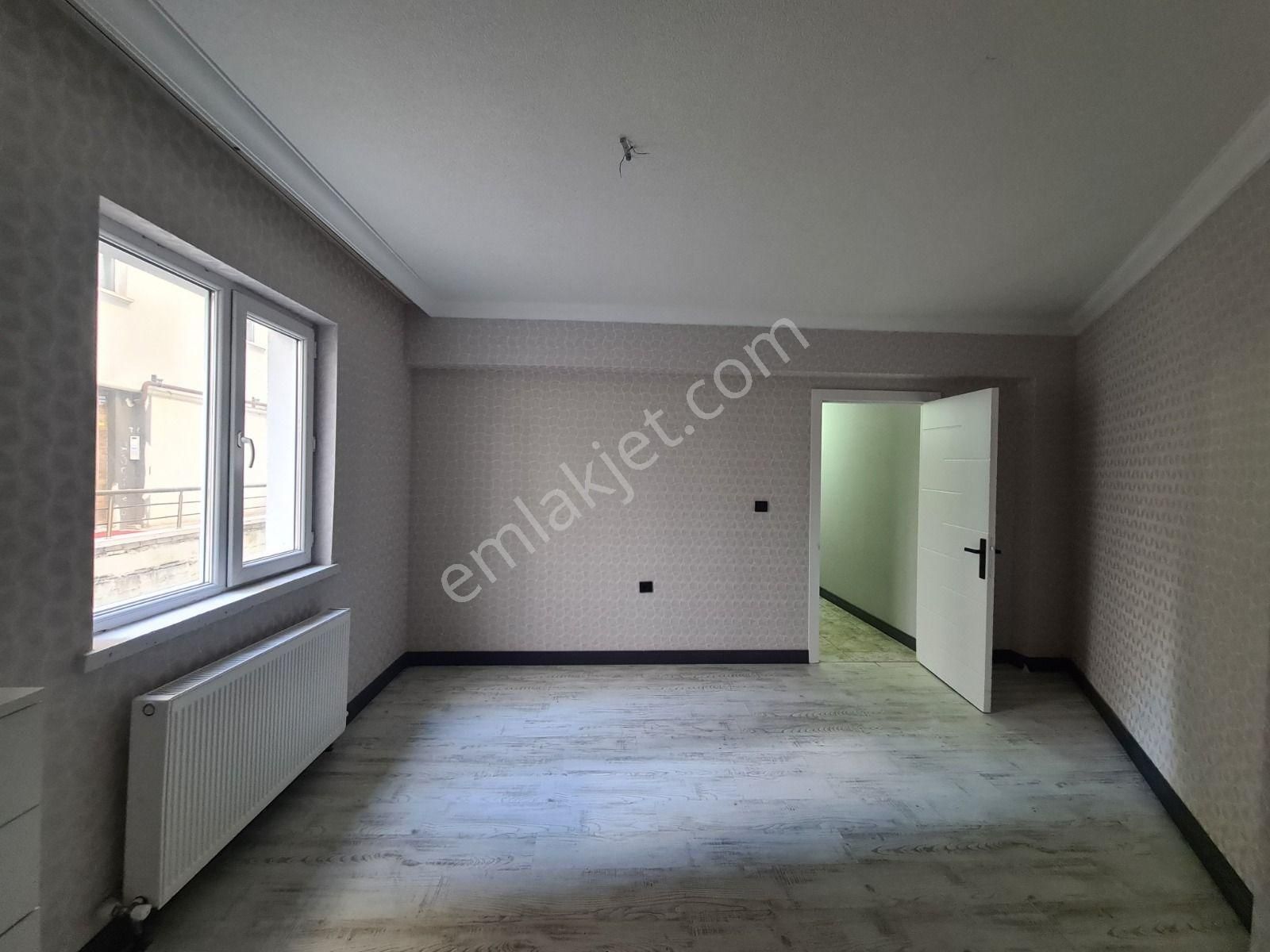 Karakeçili Caddesinde Full Yapılı Cepheleri Açık 4+1 Daire - Görsel 31