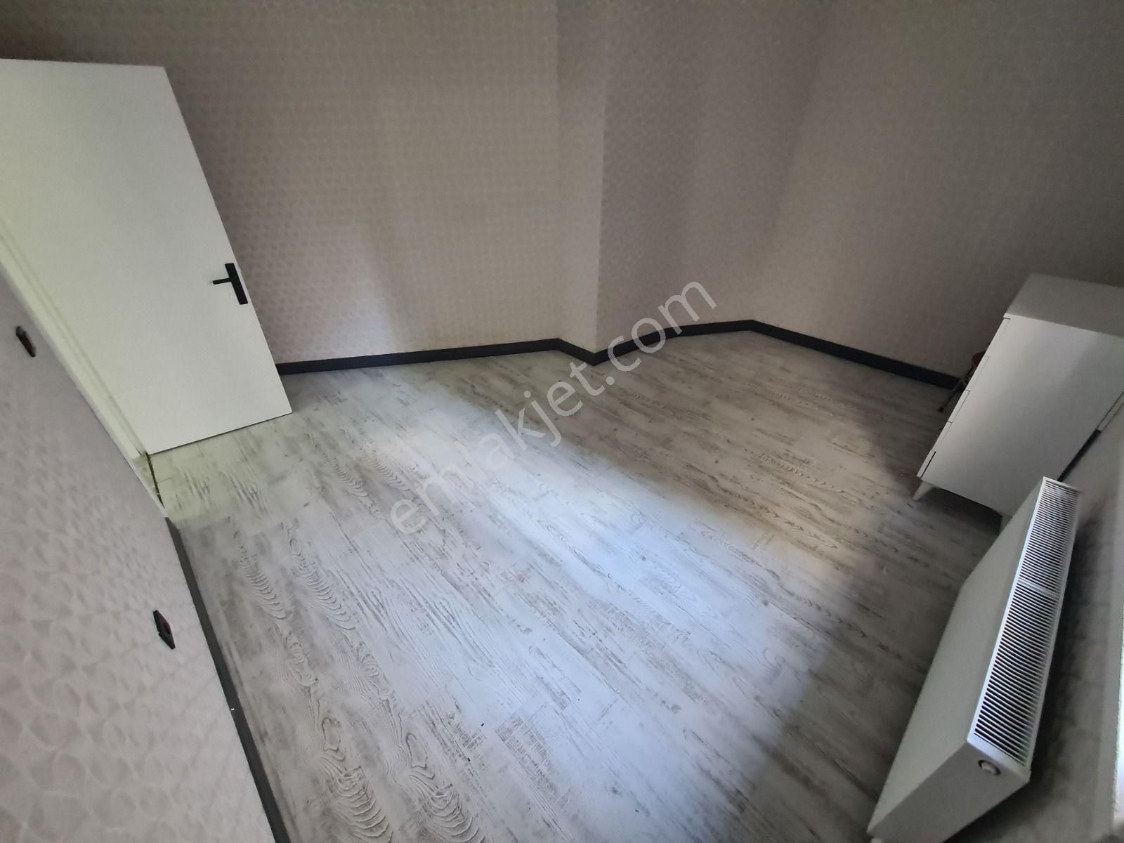 Karakeçili Caddesinde Full Yapılı Cepheleri Açık 4+1 Daire - Görsel 33