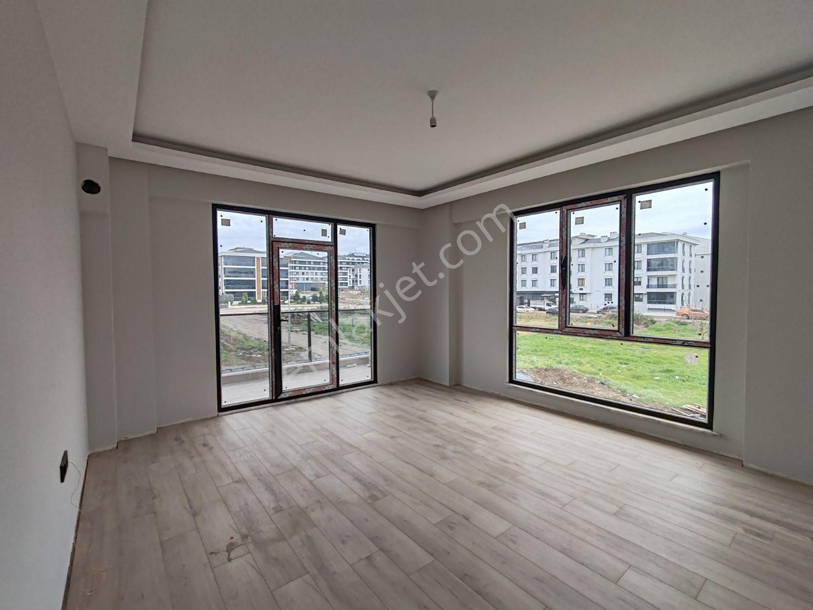 Mehmetakif Mahallesınde Sıfır Ebeveyn Banyolı 3+1 Daıre