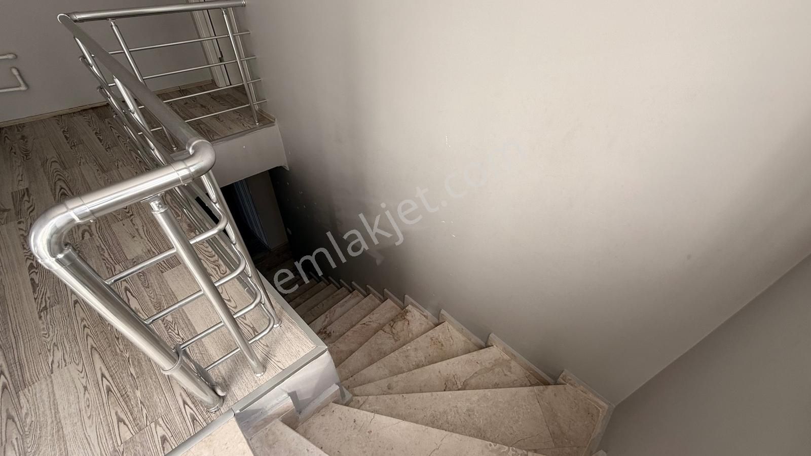 Dikmen Keklikpınarı'nda Satılık Lüks Yapılı 3.5+1 Dubleks Daire - Görsel 2