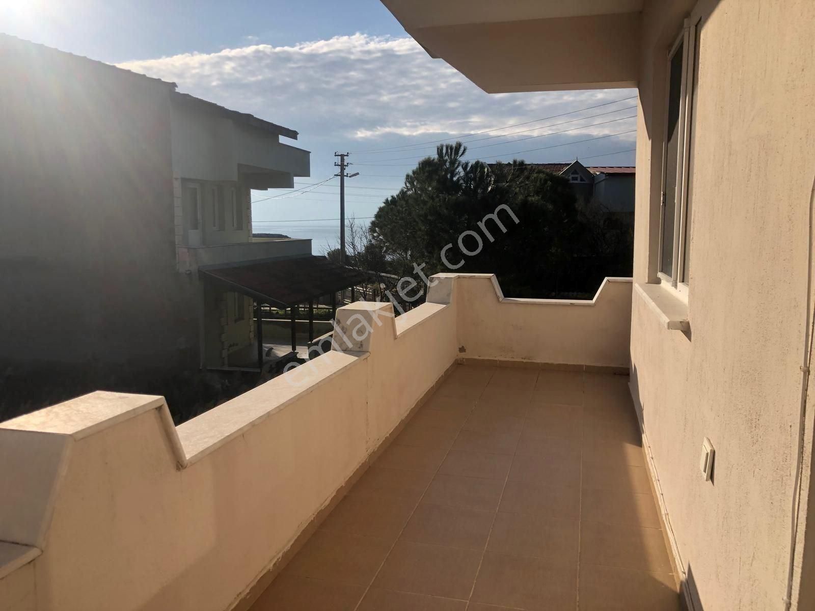 Altınova Öğretmenler Sitesinde Deniz Manzaralı Satılık Villa - Görsel 20