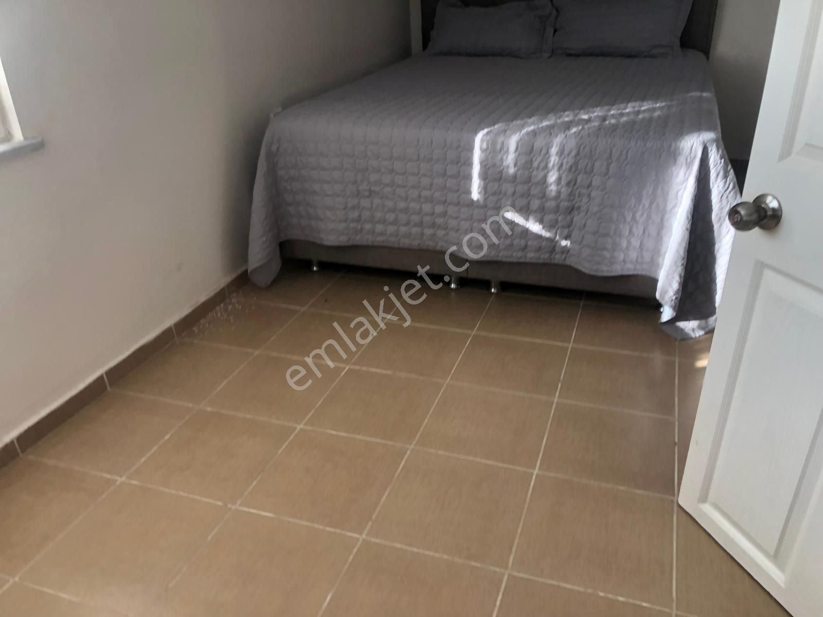 Altınova Öğretmenler Sitesinde Deniz Manzaralı Satılık Villa - Görsel 24