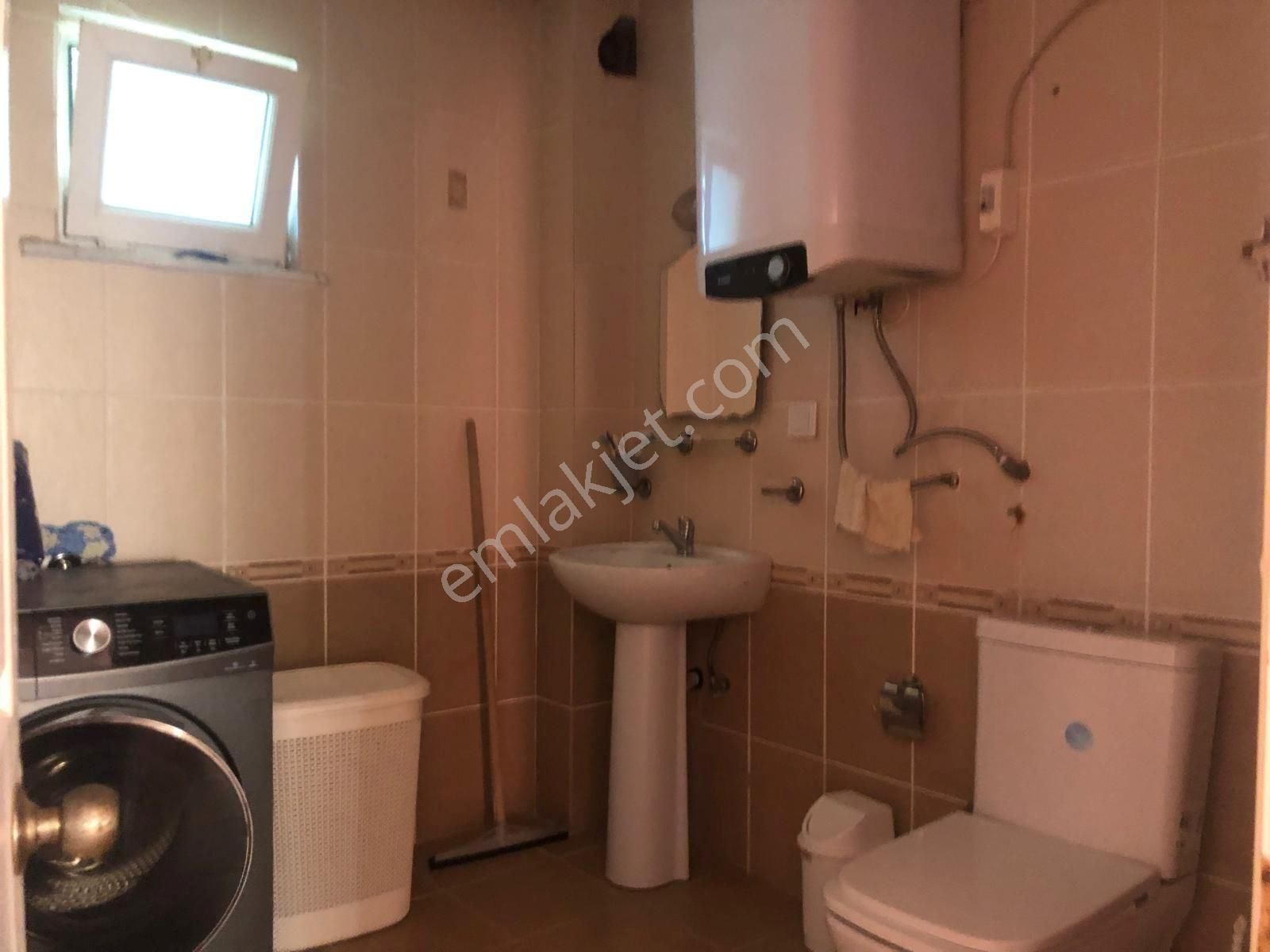 Altınova Öğretmenler Sitesinde Deniz Manzaralı Satılık Villa - Görsel 22