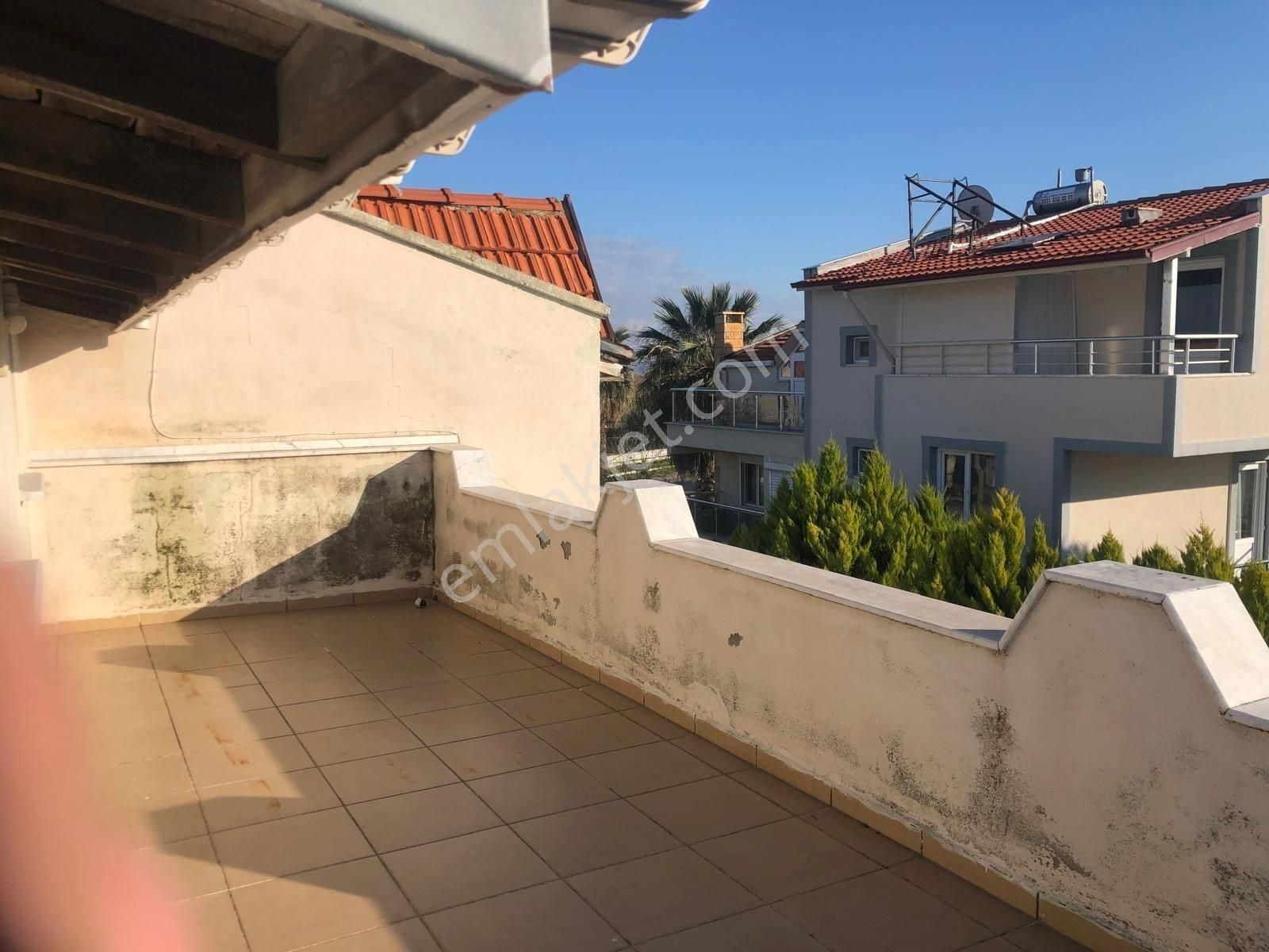 Altınova Öğretmenler Sitesinde Deniz Manzaralı Satılık Villa - Görsel 28