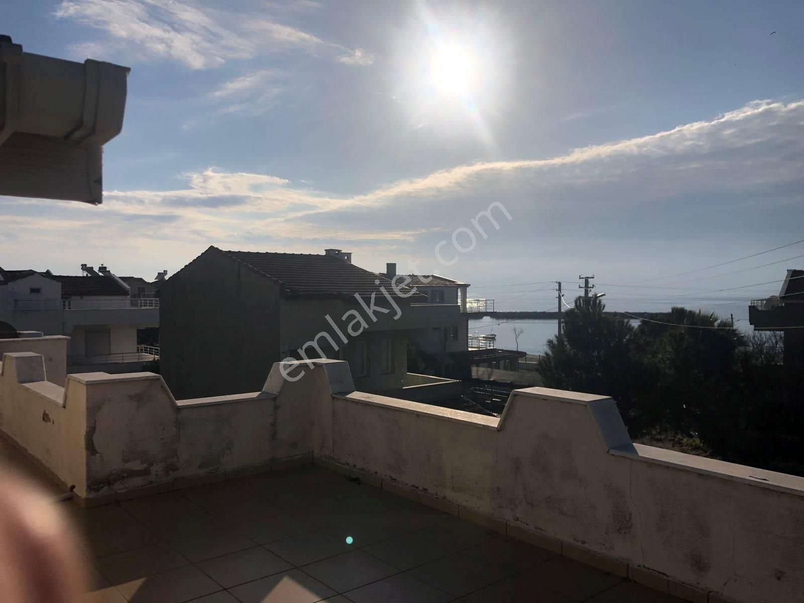 Altınova Öğretmenler Sitesinde Deniz Manzaralı Satılık Villa - Görsel 30