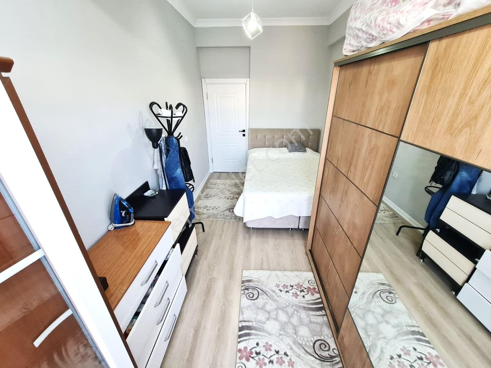 Edremit Kadıköy'de Aygül'den Ara Kat Ön Cephe 1 Yaşında Doğalgazlı Asansörlü 2+1 Acill Satılık Daire - Görsel 19