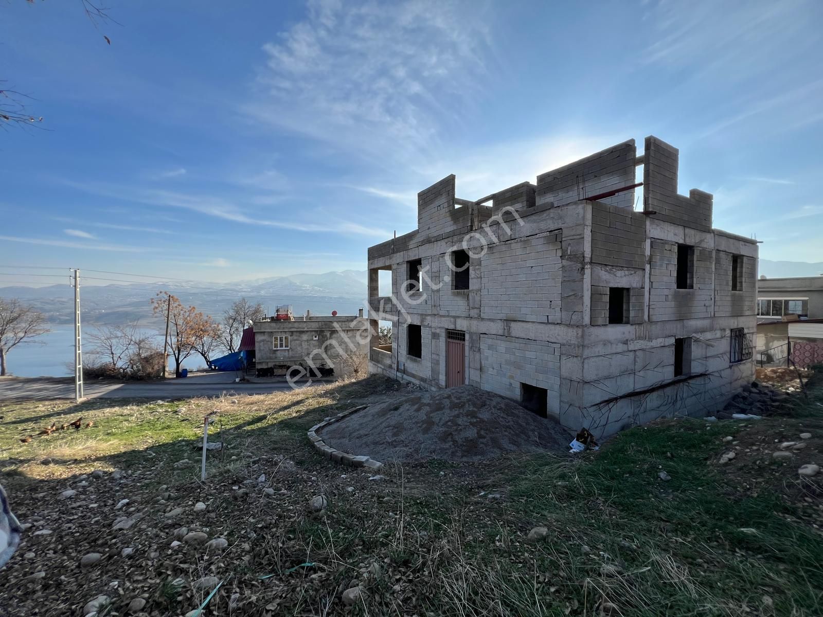 Cb'den Köselide 2 Katlı Kargası Bitmiş Satılık Bağ Evi - Görsel 11