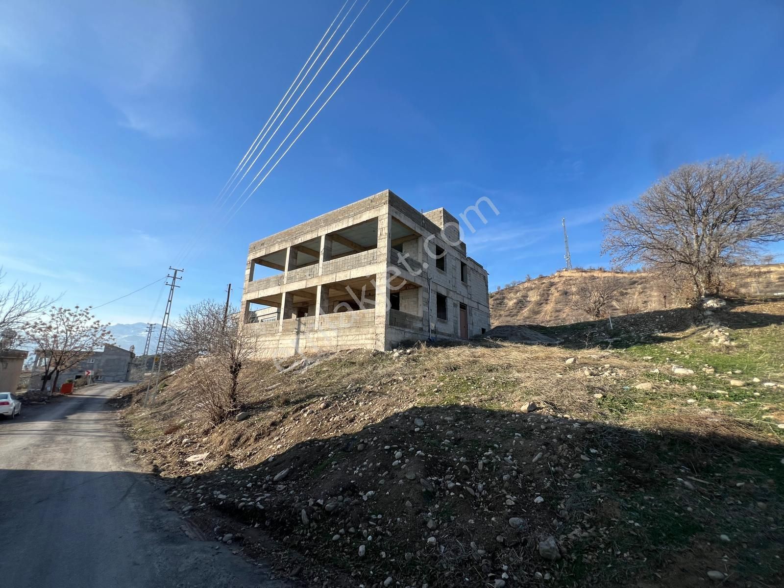 Cb'den Köselide 2 Katlı Kargası Bitmiş Satılık Bağ Evi - Görsel 12