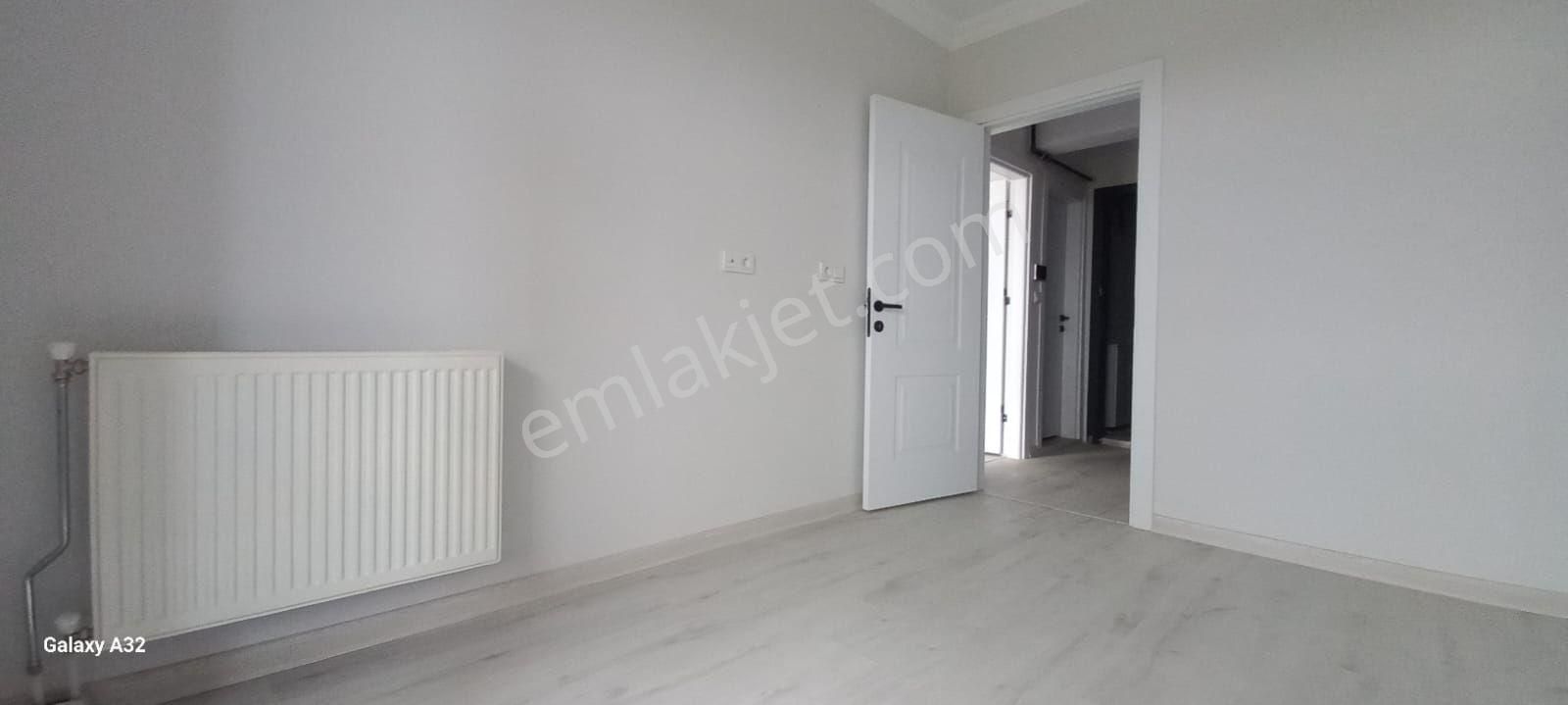 Lir Den Sarılar Yolu Üzerin De Yol Üstü Kiralık 1+1 Daire - Görsel 26