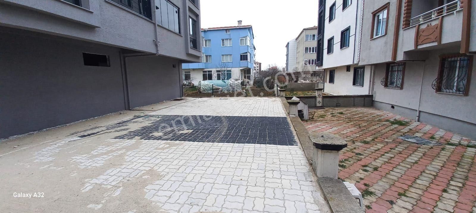 Lir Den Sarılar Yolu Üzerin De Yol Üstü Kiralık 1+1 Daire - Görsel 17