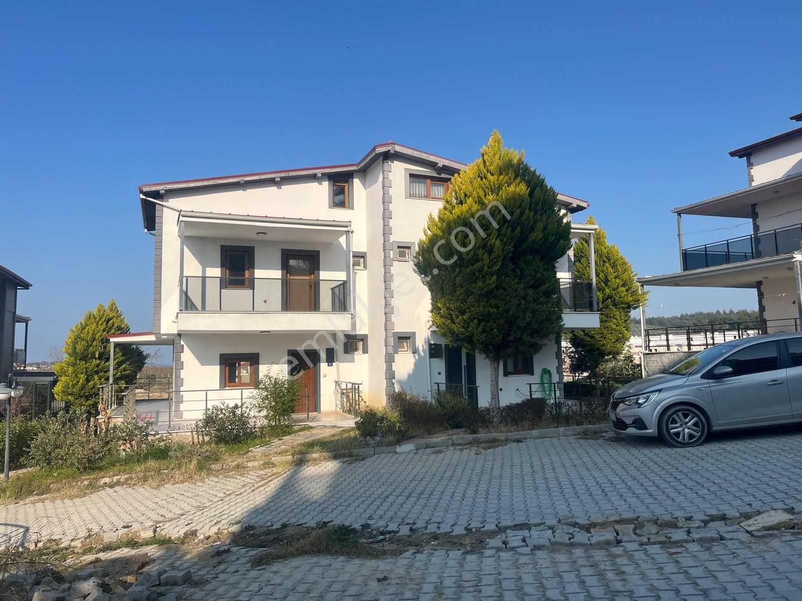 Caferli Bölgesinde5+1 Satılık Villa - Görsel 6