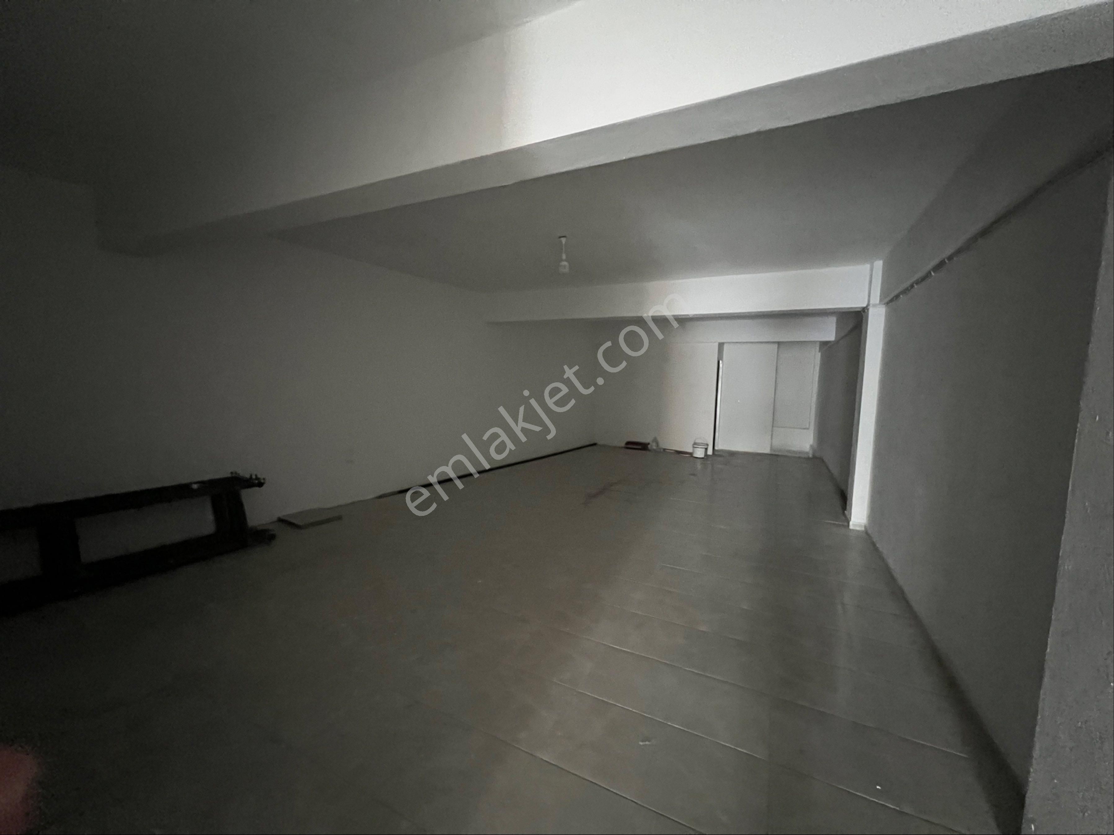 Fıstıklık Mah.işlek Cadde Üzeri Kiralık 400 M2 Dükkan - Görsel 9