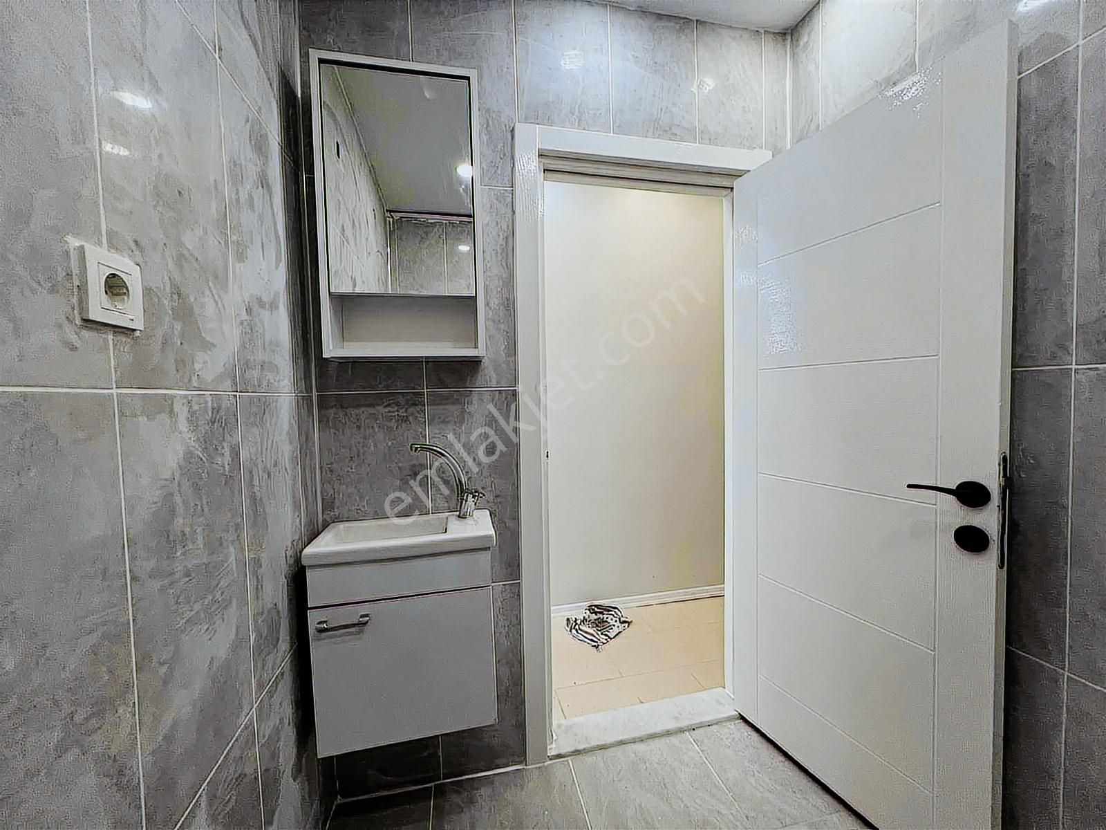 Boyalı Metro:5 Dk Yürm.mecidiyeköy Şahinler Sk Kiralık 3+1 Daire - Görsel 6