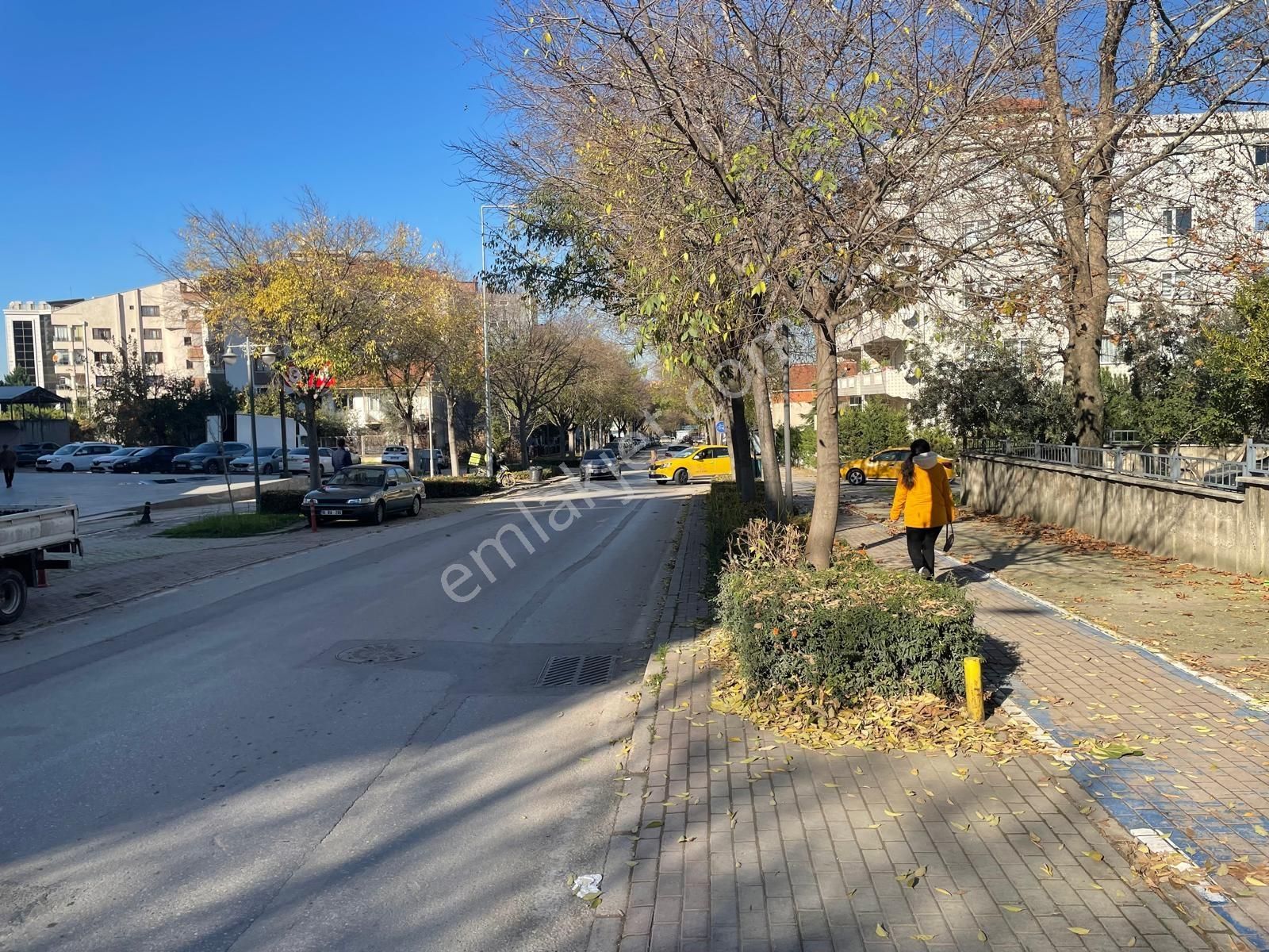 Gürler Caddesinde Fırsat Kiralık Ofis/dükkan-25m2 (fsmye 2dk) - Görsel 24