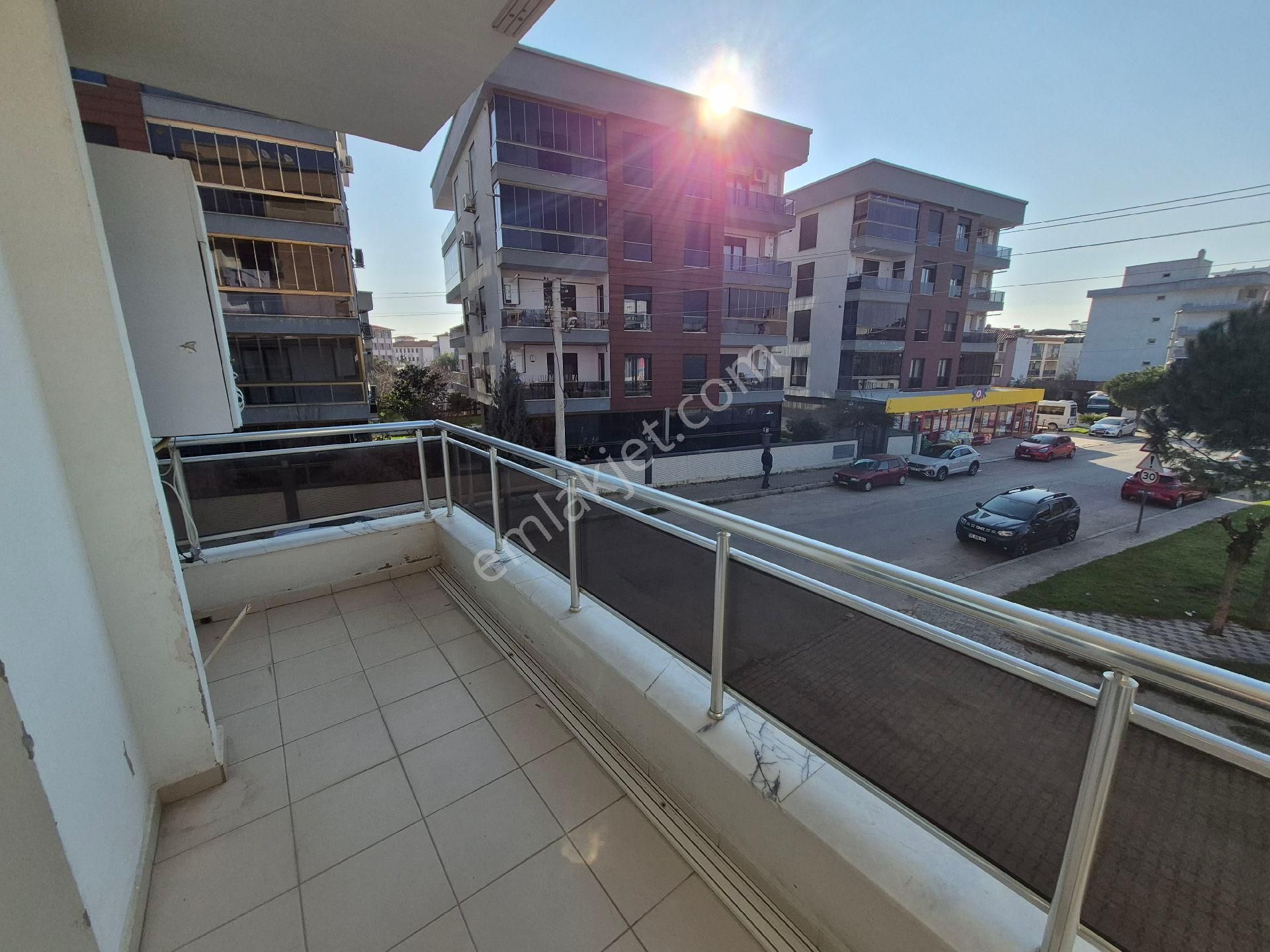 Menderes Kemalpaşa 3+1 Doğalgazlı Asansörlü Ebeyn Ban - Görsel 2