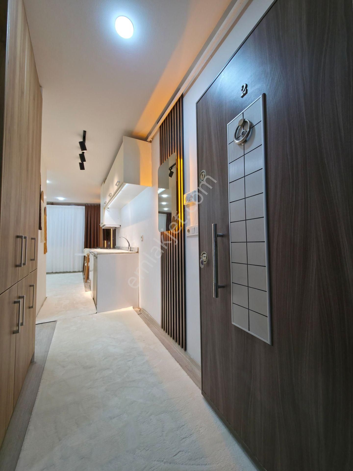 Sırakapılar Fırat Pastahanesi Arkasında Yüksek Zemin Kat 1+1 Full Eşyalı Apart 1.885.000 Tl Satılık - Görsel 2