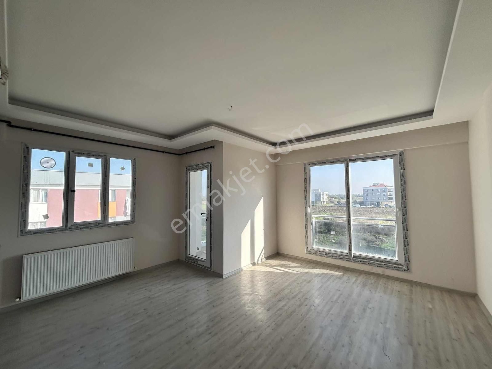 Asil Emlak'tan Muradiye'de Site İçersinde 2+1 Satılık Daire - Görsel 3