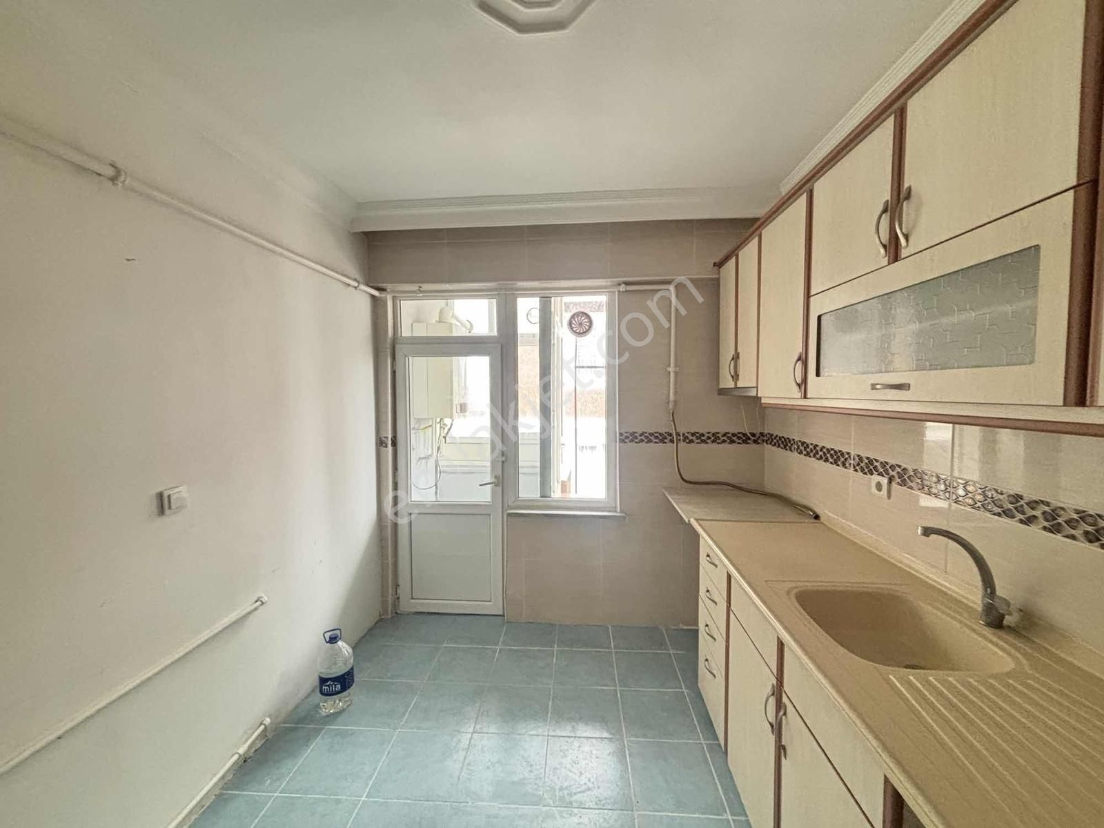 Fa Özbir'den Belediye Meydanında Ferah 2+1 Kiralık Daire - Görsel 26