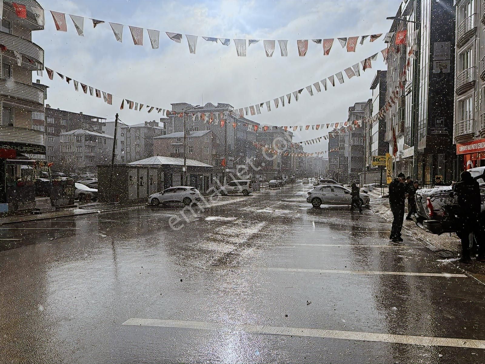 Fa Özbir'den Belediye Meydanında Ferah 2+1 Kiralık Daire - Görsel 15