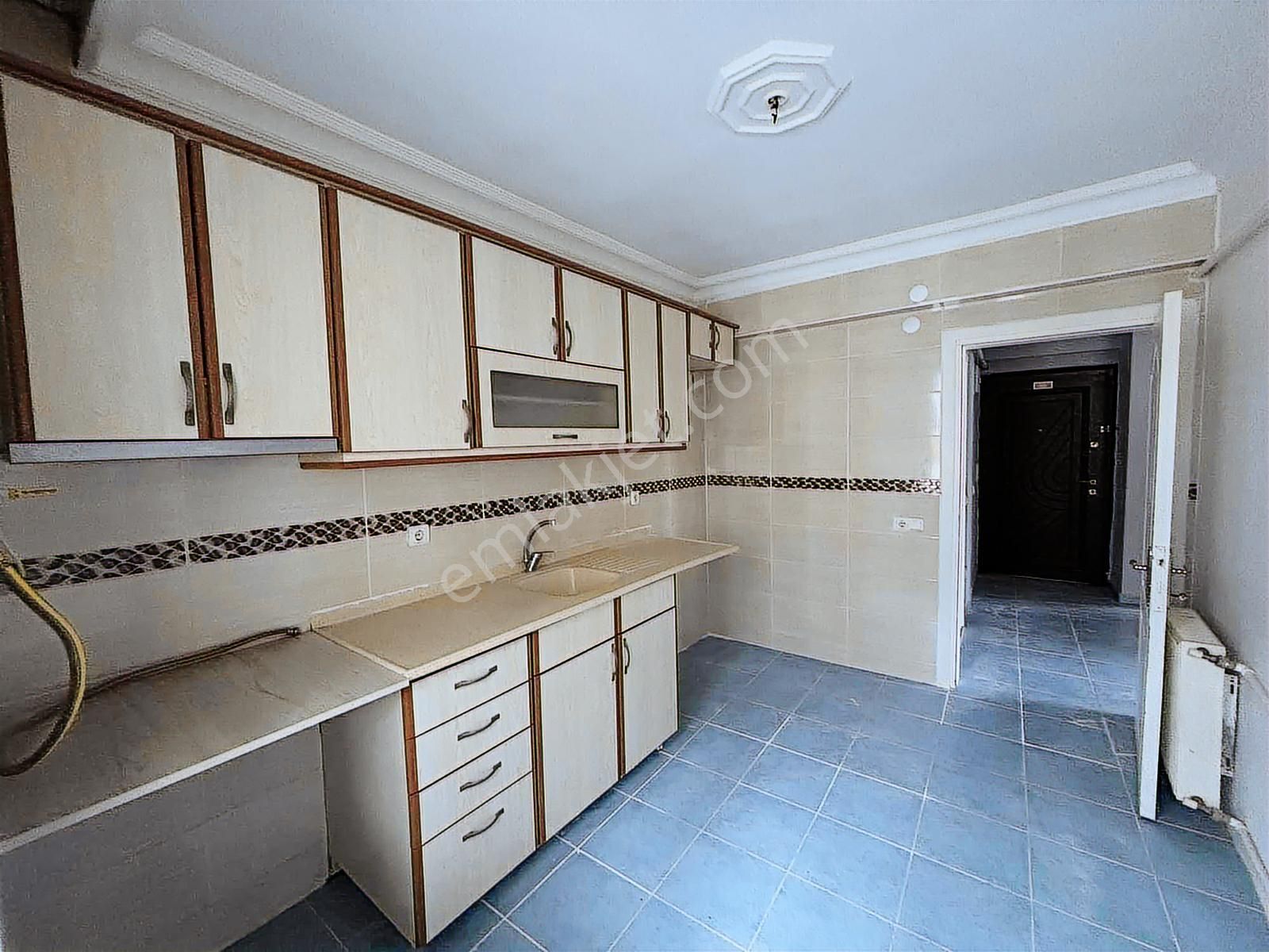 Fa Özbir'den Belediye Meydanında Ferah 2+1 Kiralık Daire - Görsel 22