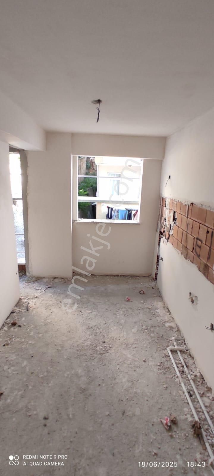 Pendik 2 Blok"lu Havuzlu Site İçinde Sıfır Satılık 2+1 Asansör Otoparklı Manzaralı Lüks Daire - Görsel 15