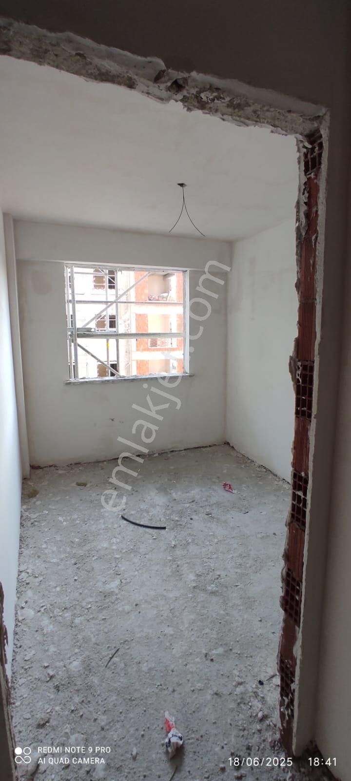 Pendik 2 Blok"lu Havuzlu Site İçinde Sıfır Satılık 2+1 Asansör Otoparklı Manzaralı Lüks Daire - Görsel 9