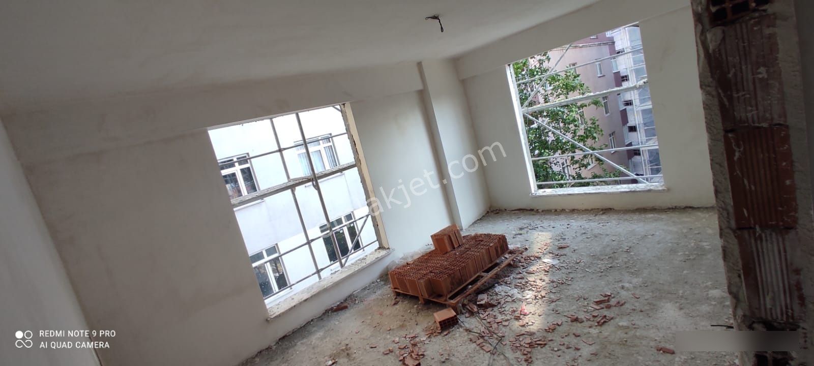 Pendik 2 Blok"lu Havuzlu Site İçinde Sıfır Satılık 2+1 Asansör Otoparklı Manzaralı Lüks Daire - Görsel 4