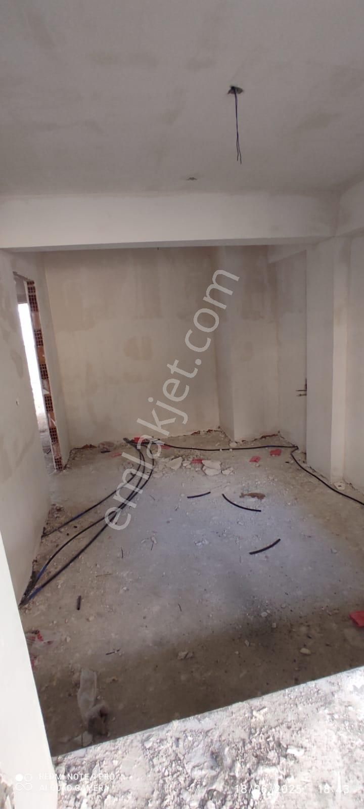 Pendik 2 Blok"lu Havuzlu Site İçinde Sıfır Satılık 2+1 Asansör Otoparklı Manzaralı Lüks Daire - Görsel 8