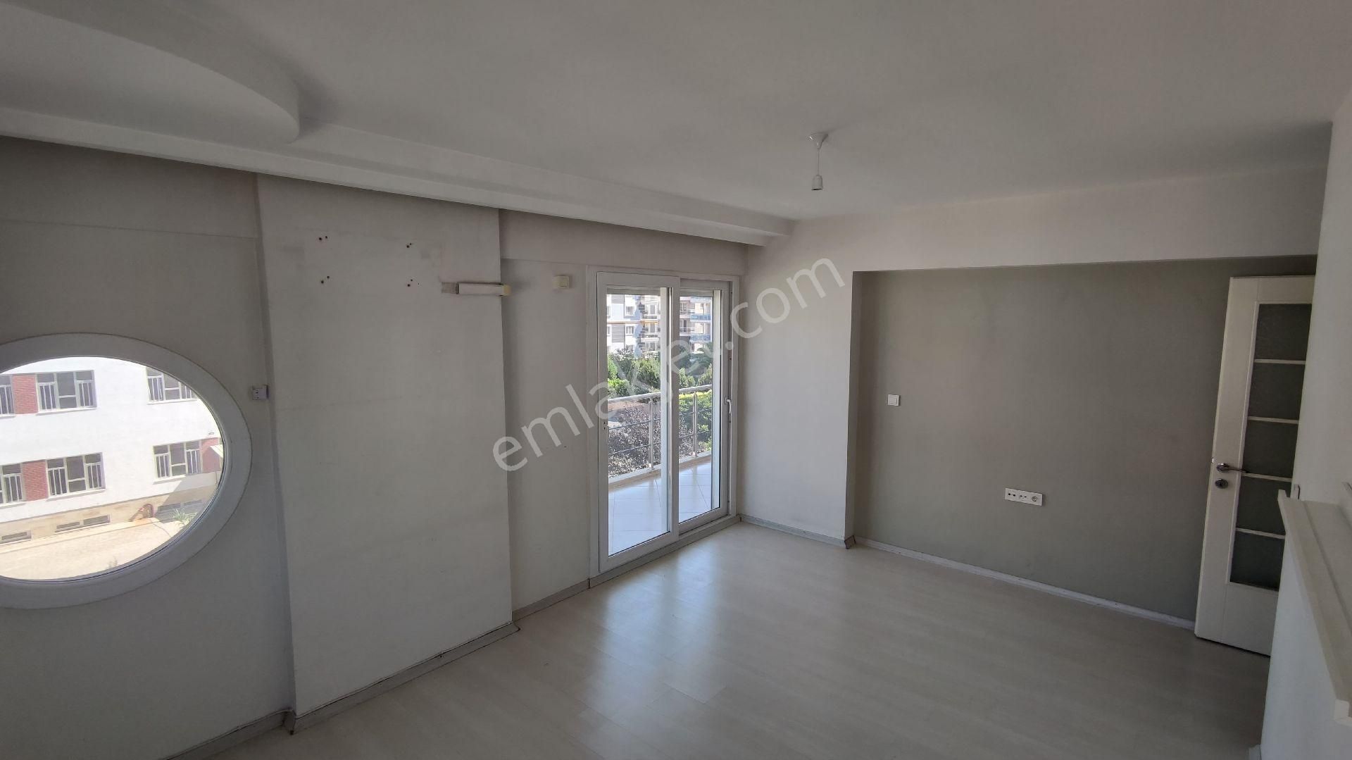 Sahibinden Adnan Menderes Mah.sitede Köşe Ara Kat - Görsel 21