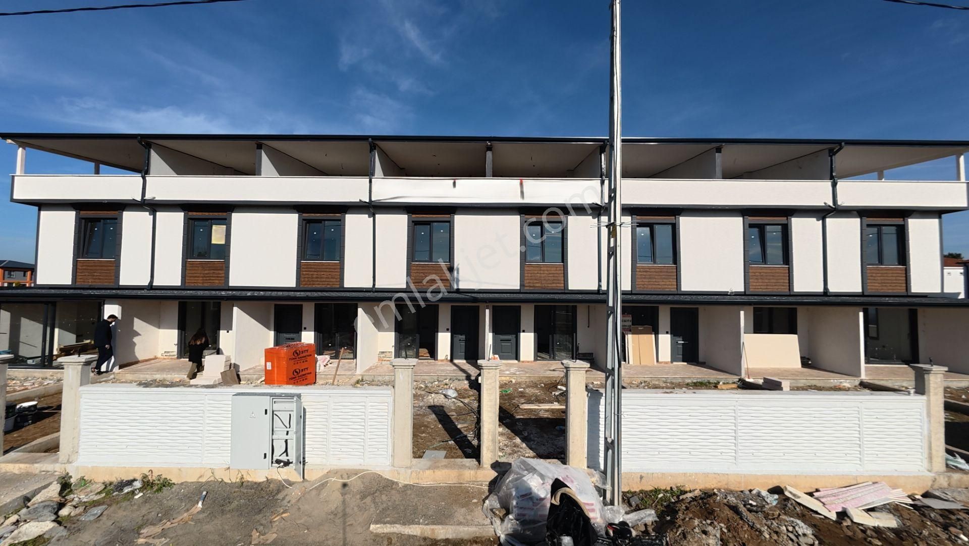 Sakarya Karasu'da Müstakil Havuzlu Teraslı 3+1 Sıfır Villa - Görsel 3