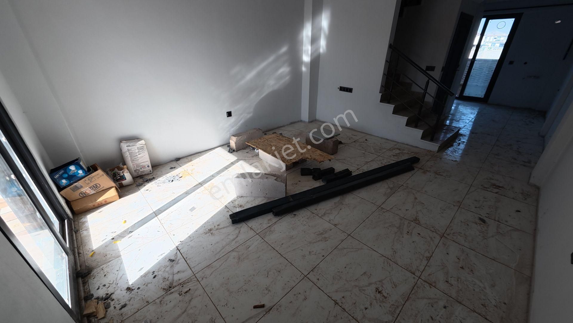 Sakarya Karasu'da Müstakil Havuzlu Teraslı 3+1 Sıfır Villa - Görsel 8