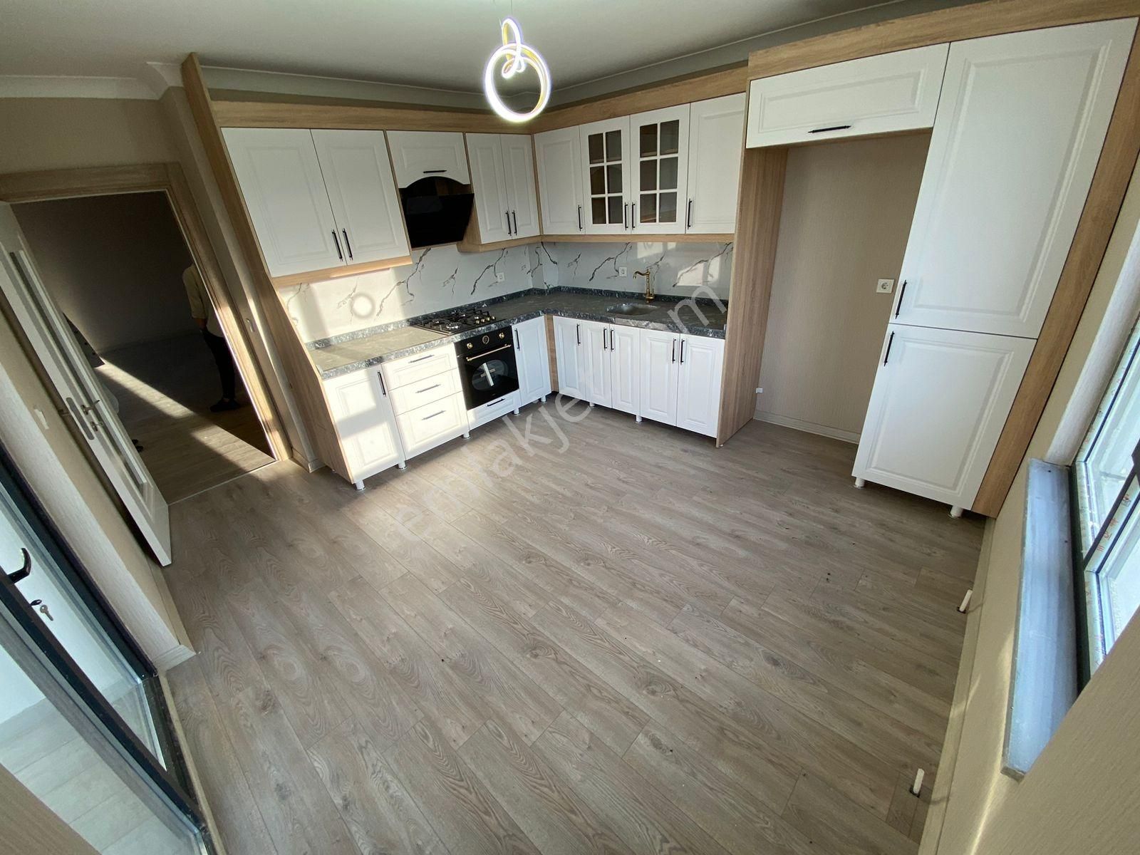 Sincan Saraycık Mah.de 5 Katta Ultra Lüks Yapılı 4+1 Sıfır Daire - Görsel 5