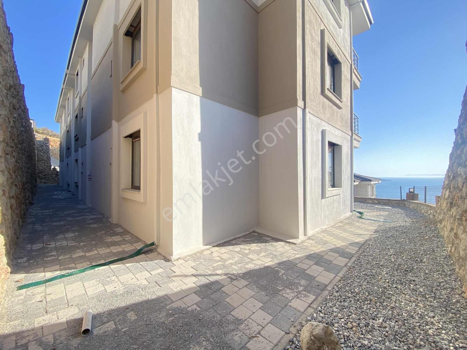 Didim Akbükte Full Deniz Manzaralı Köşe Başı 2+1 Bahçe Katı - Görsel 2