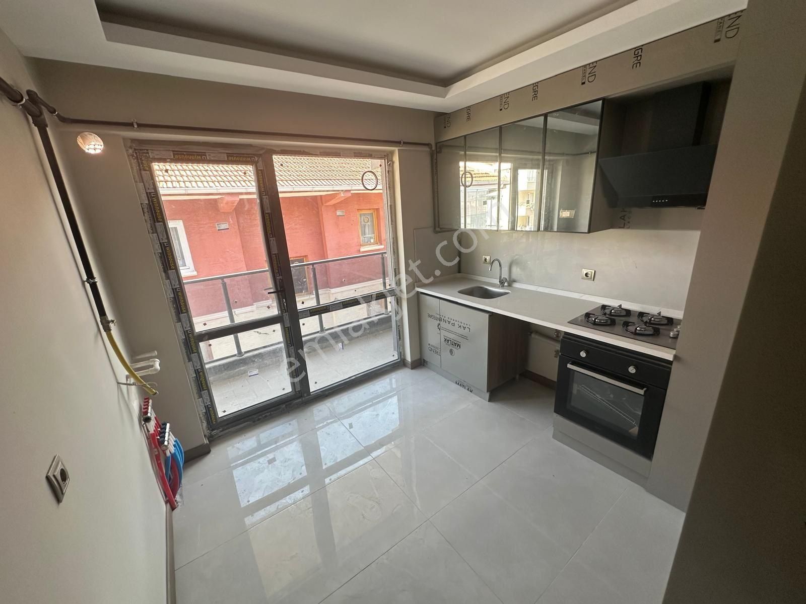 Sincan Pınarbaşı Mah.'de Satılık 2+1 Ön Cephe Sıfır Asansörlü Daire