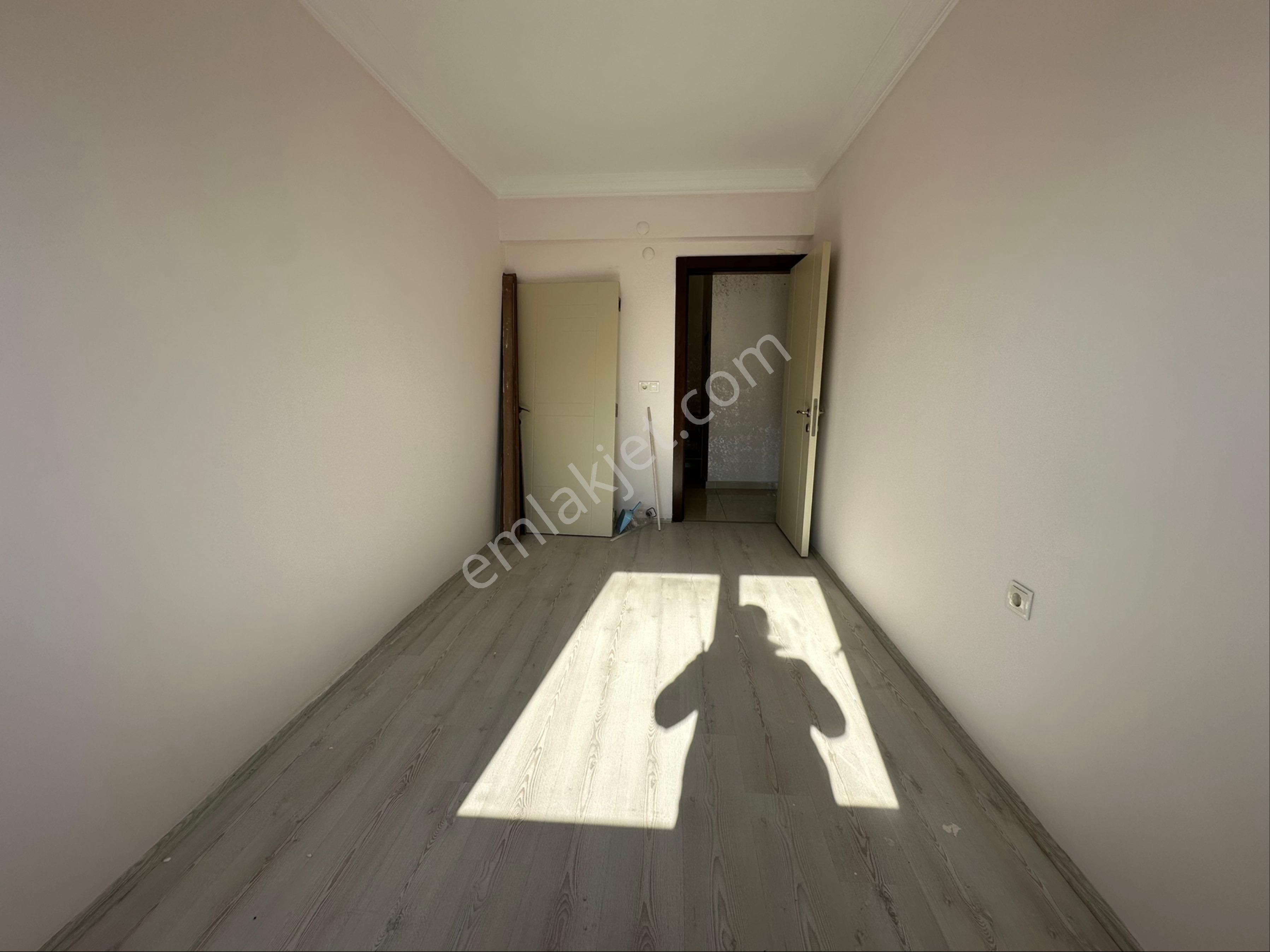 Didimde 3+1 Ön Cephe Geniş Kullanışlı Fırsat Daire - Görsel 24