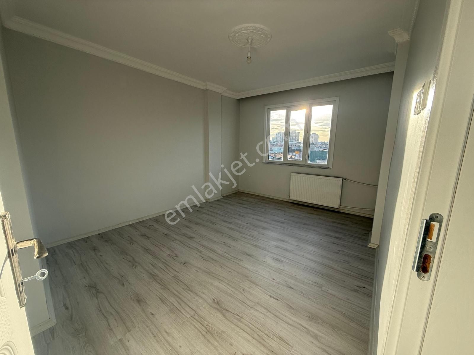 Cebeci'de Satılık 2+1 Masrafsız Çatı Katı Daire - Görsel 3