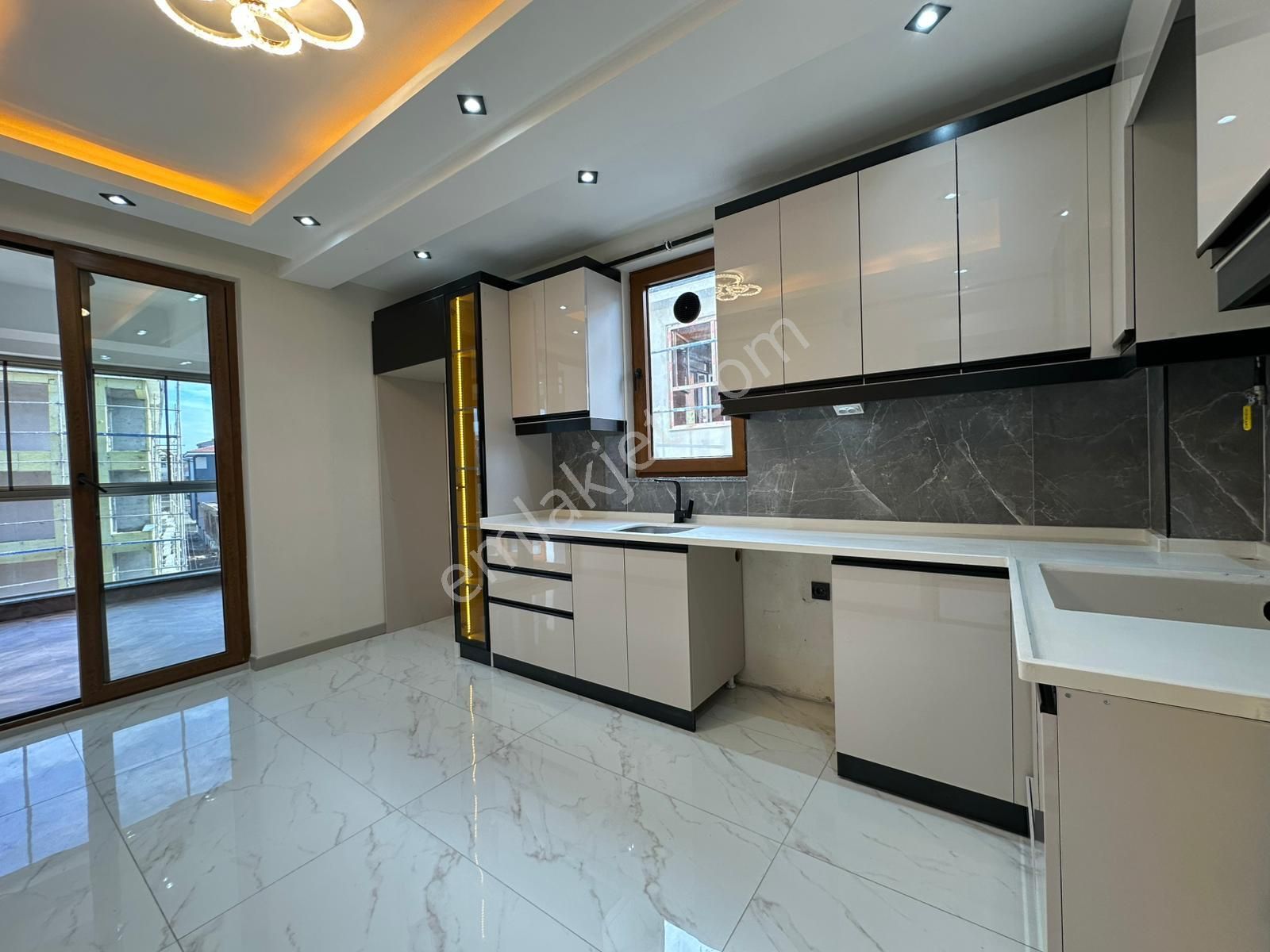 Tuncay Kartal'dan Bahçeli Nizam Süper Lüks 2+1 Daire - Görsel 11