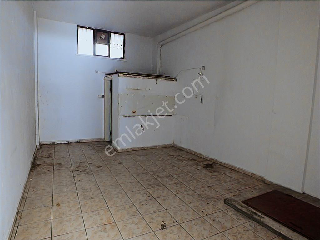 Karaman Çarşı Merkezde 50 M2 Kiralık Dükkan - Görsel 11