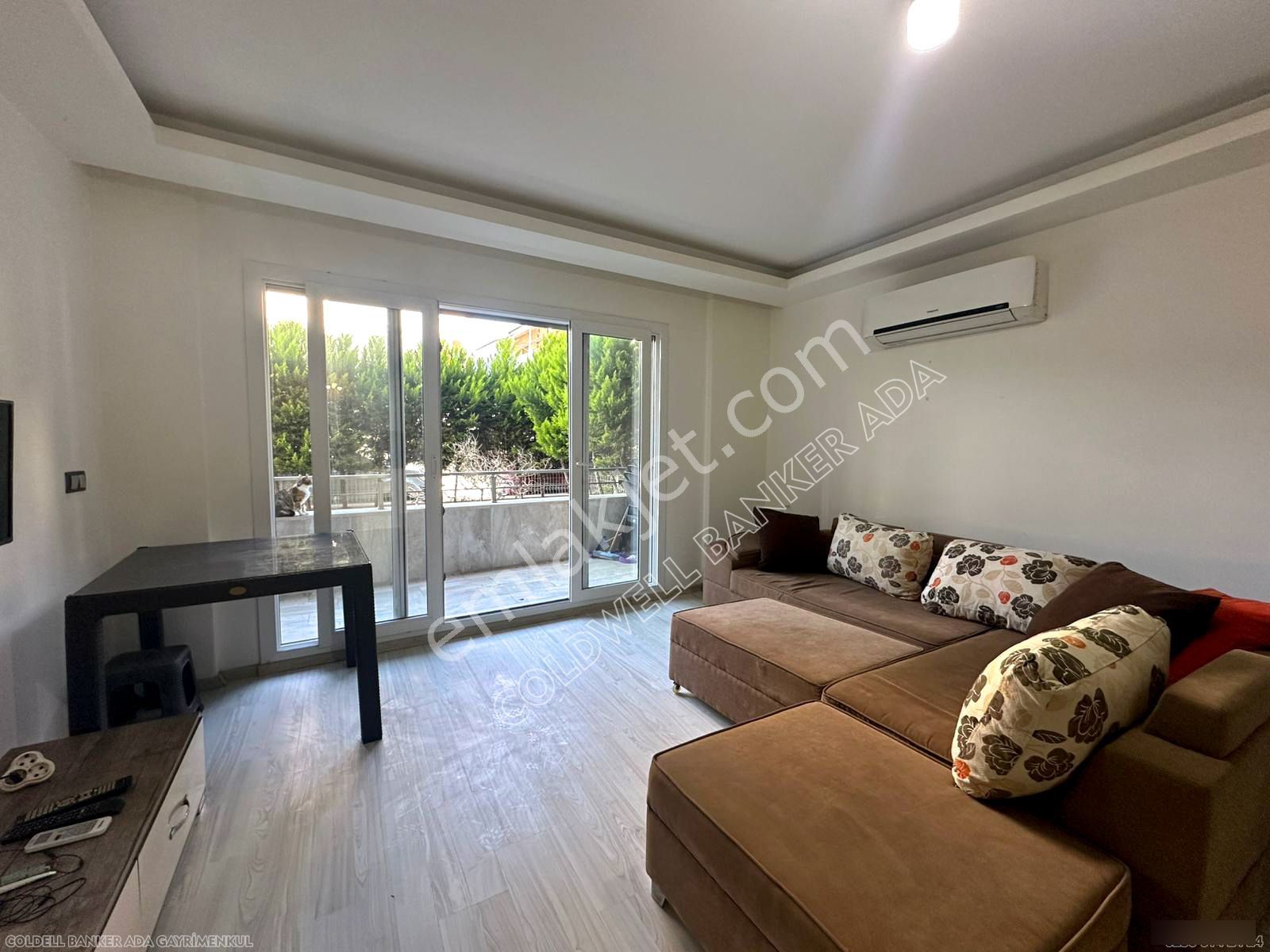 Kusadası Merkezde Sahile Yürüme Mesaf. Satılık 1+1 Eşyalı Daire - Görsel 13