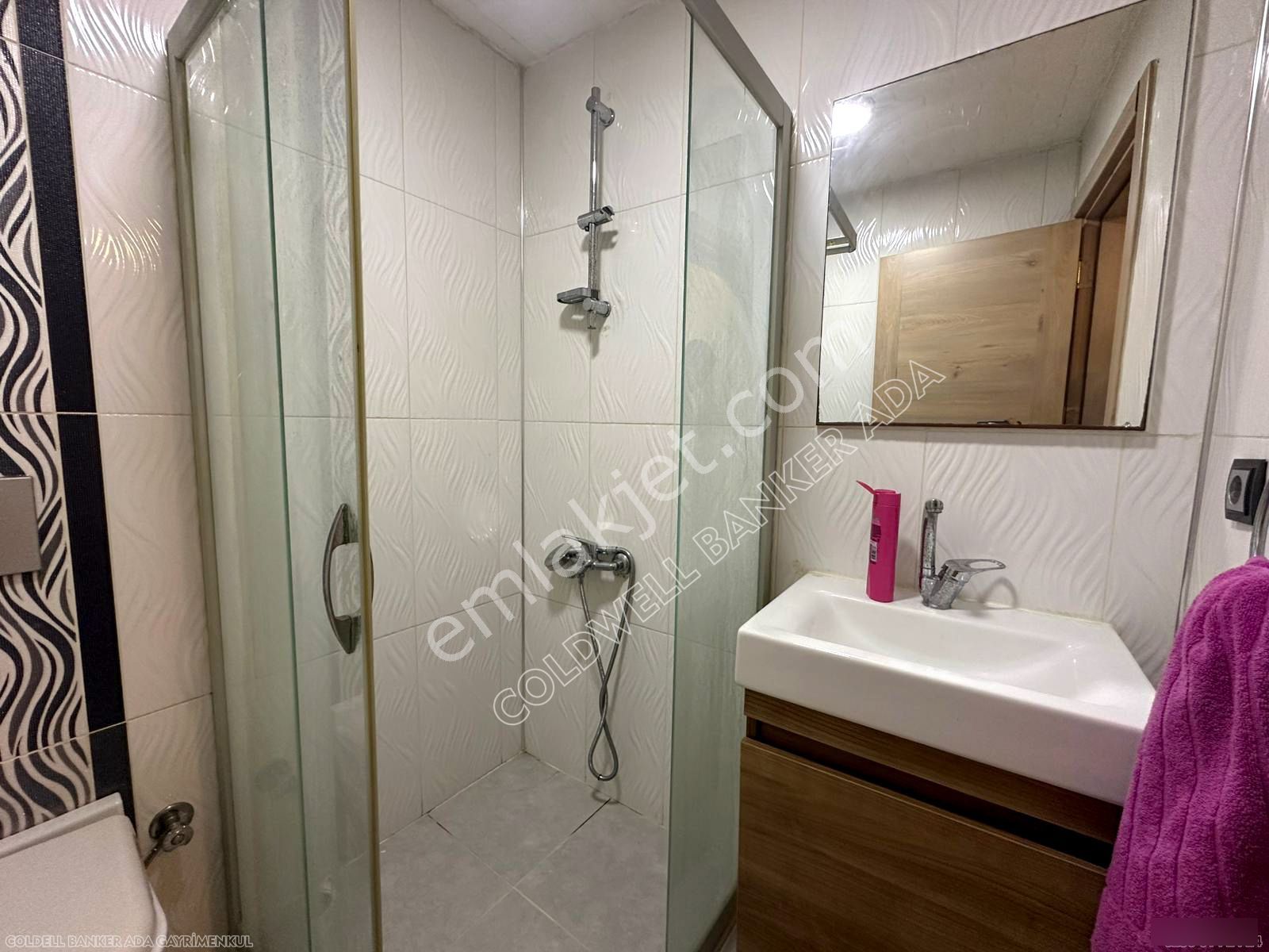 Kusadası Merkezde Sahile Yürüme Mesaf. Satılık 1+1 Eşyalı Daire - Görsel 7